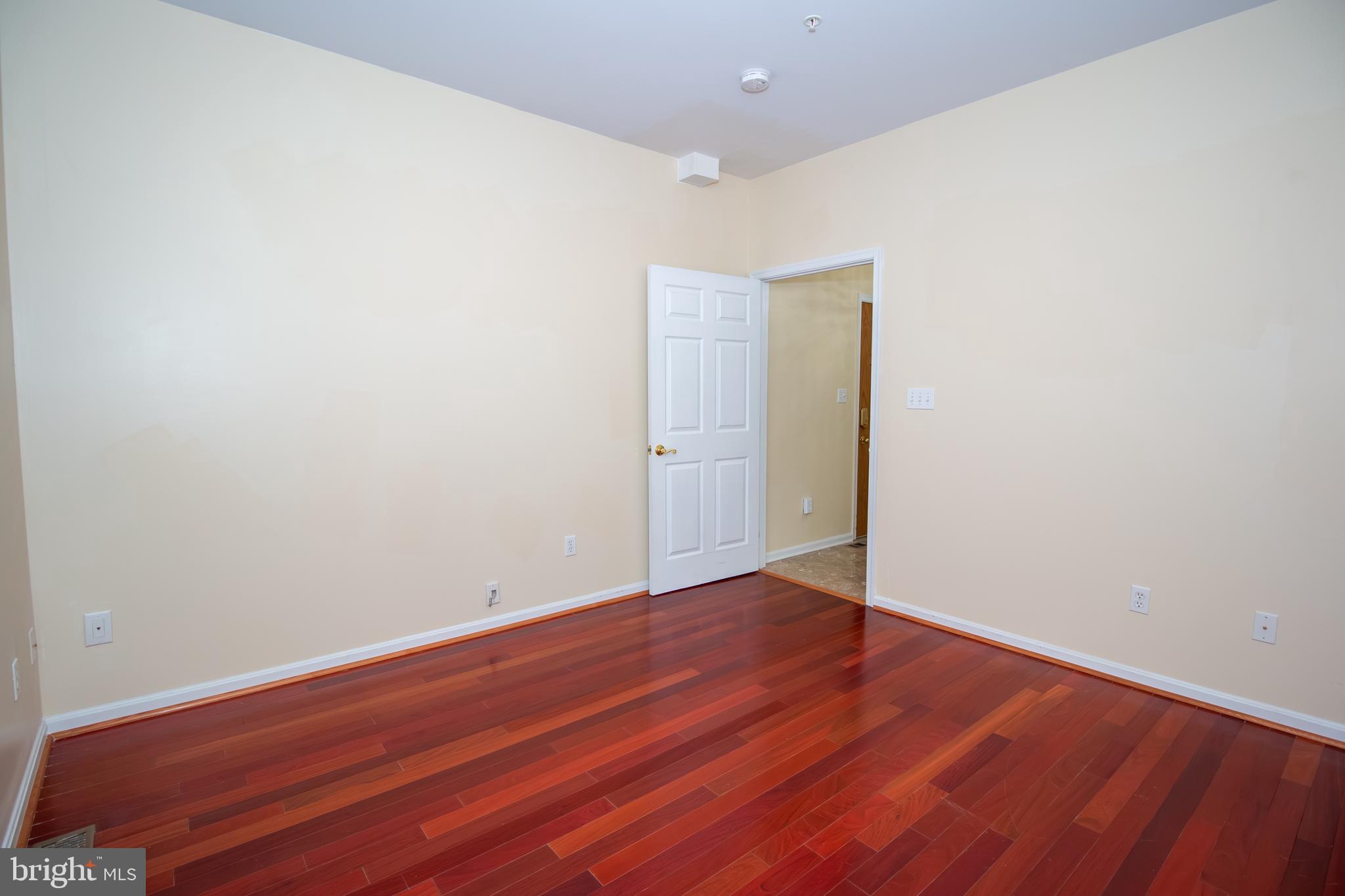 PERRY HALL - Residential