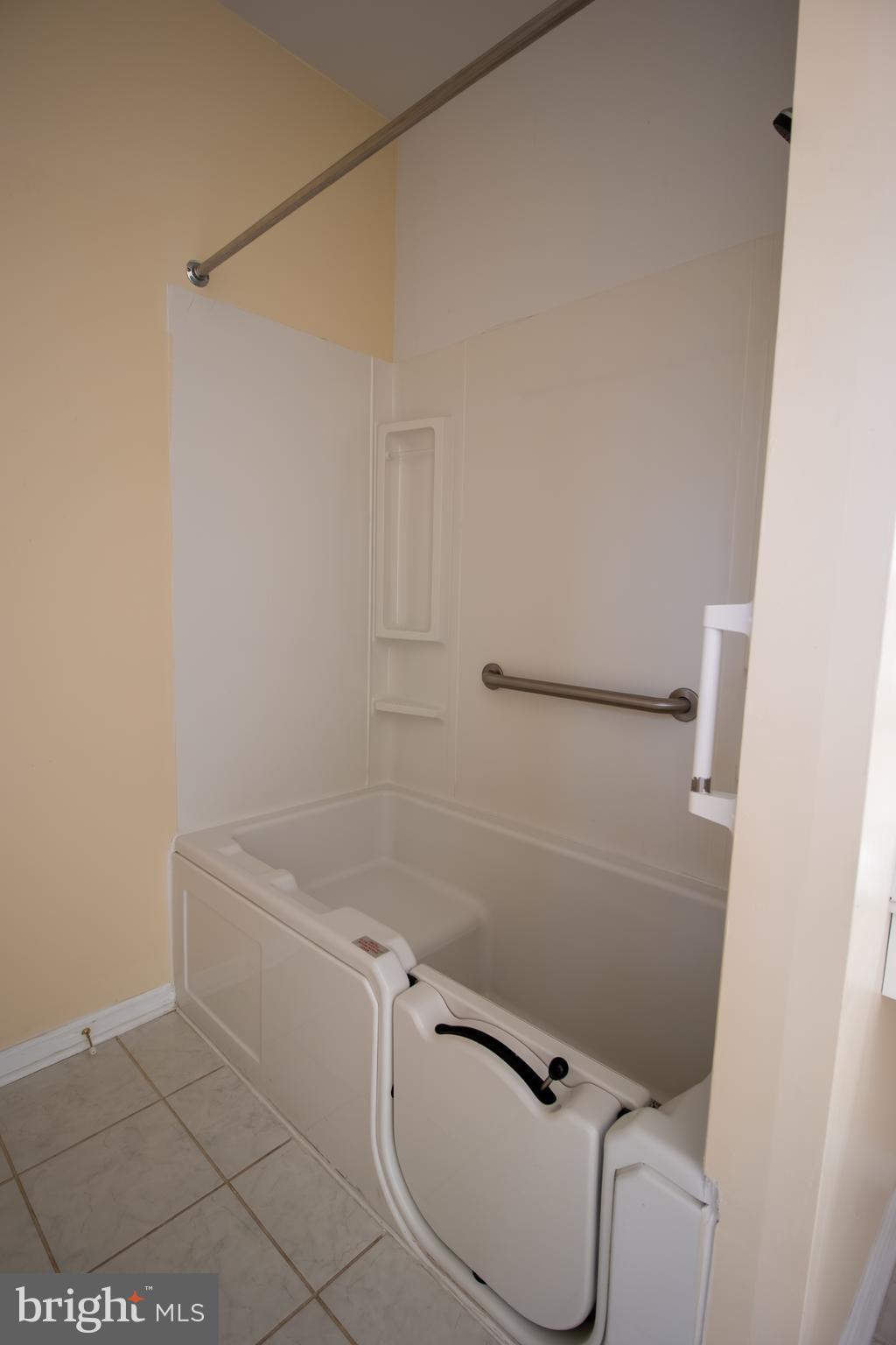 PERRY HALL - Residential