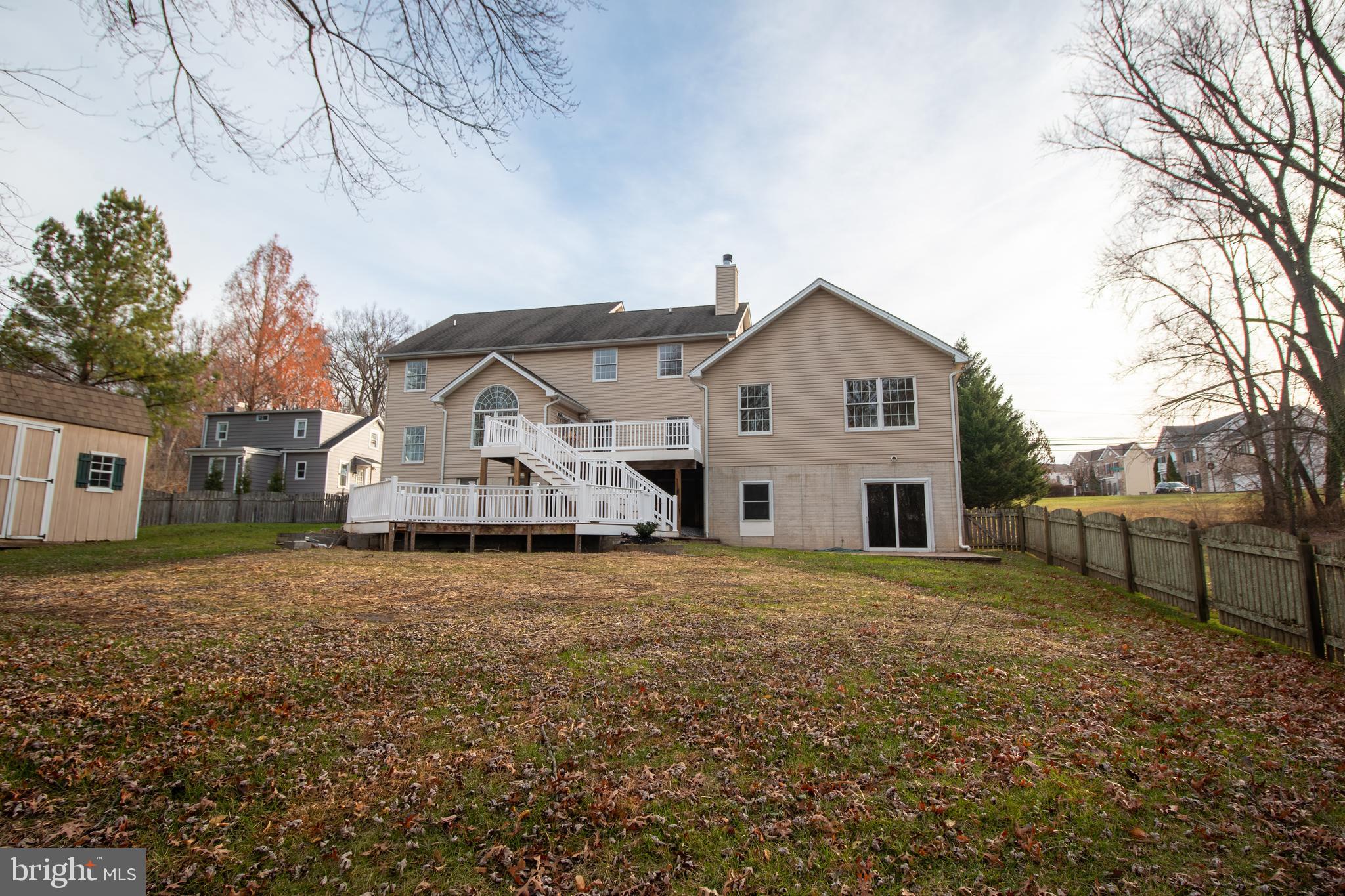 9112 COWENTON AVENUE