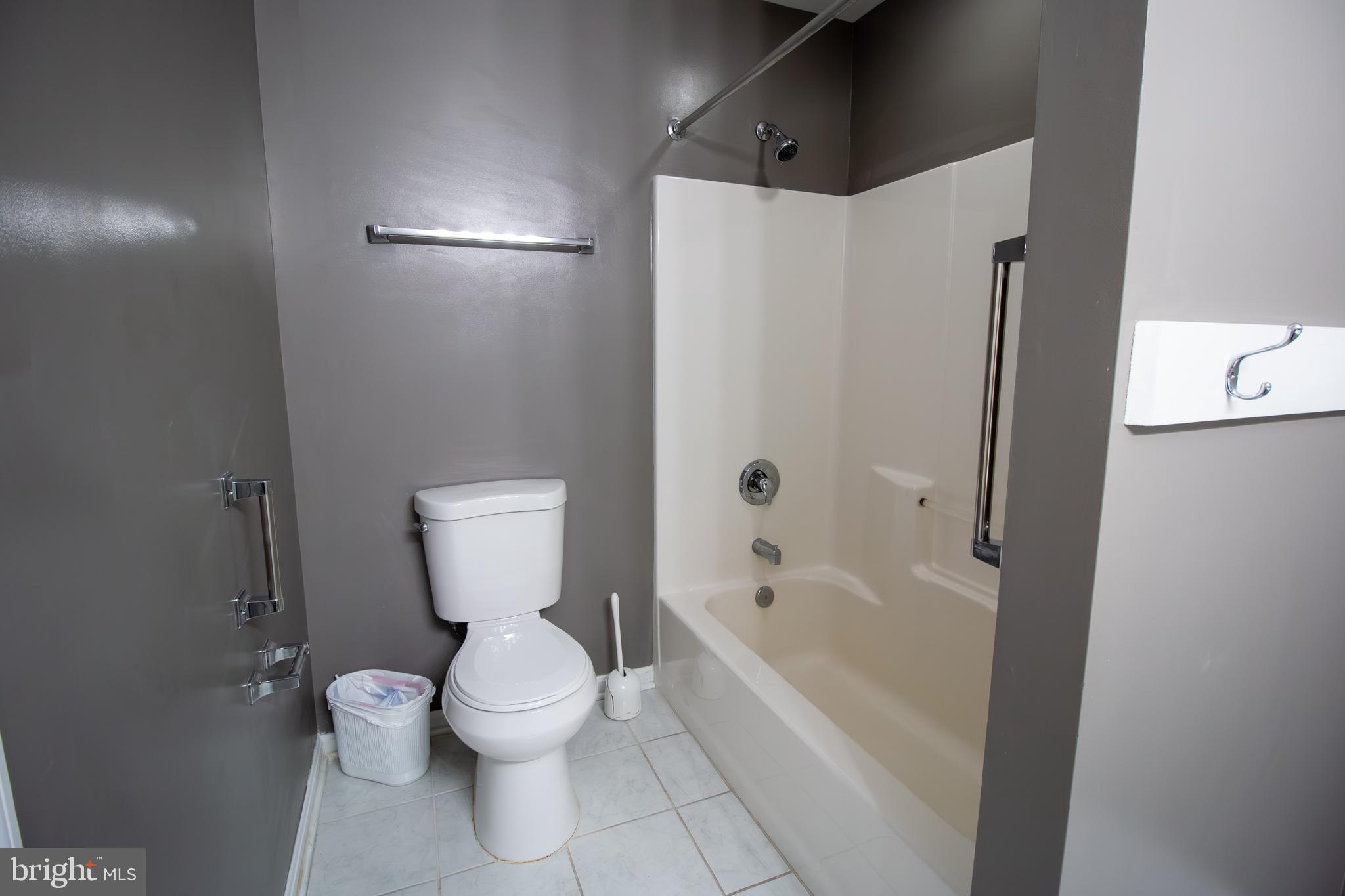 PERRY HALL - Residential