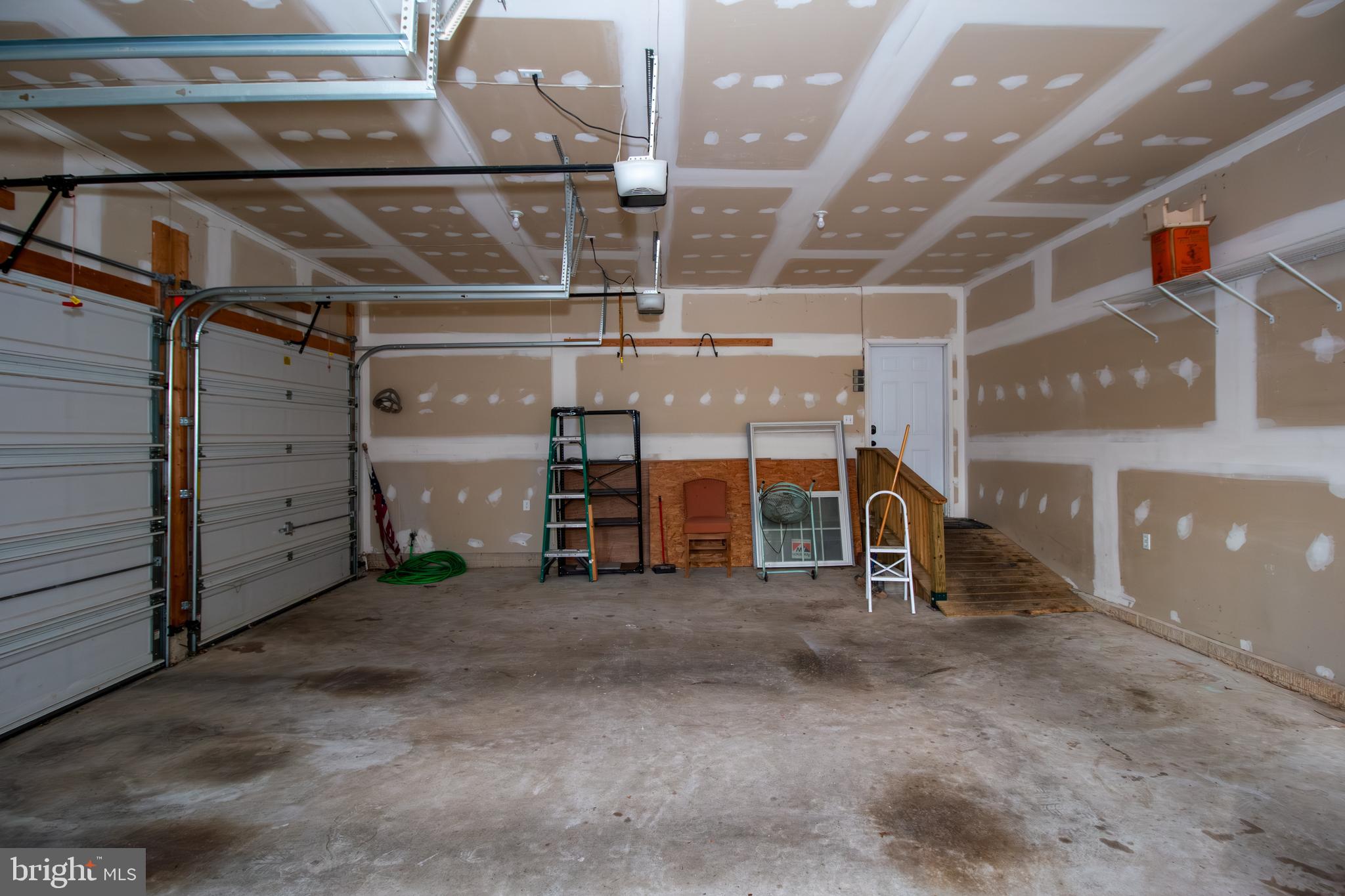 PERRY HALL - Residential