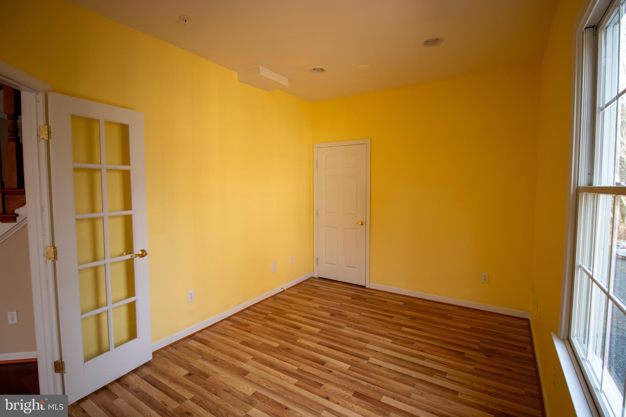 PERRY HALL - Residential