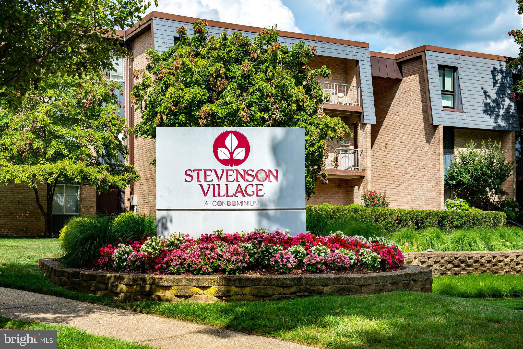 STEVENSON VILLAGE CONDO - Residential Lease