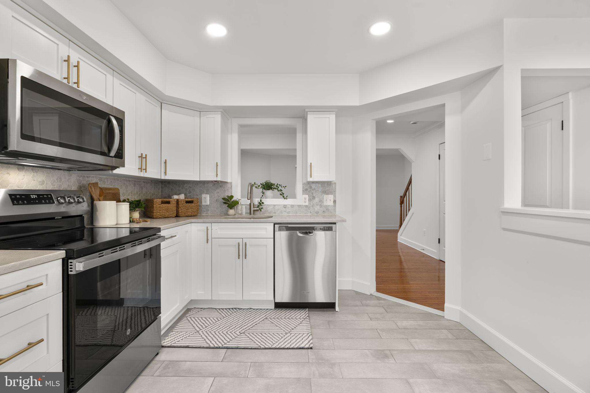 ELLICOTT MEADOWS - Residential