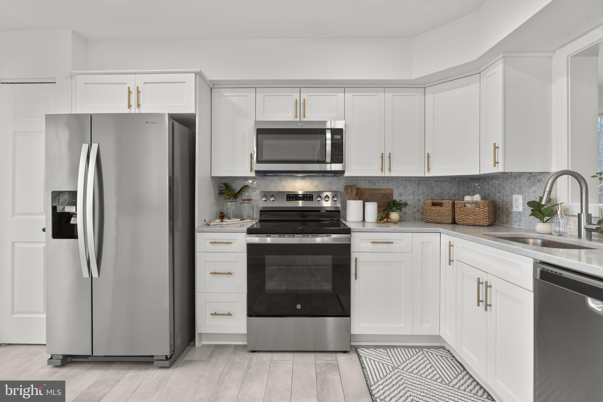 ELLICOTT MEADOWS - Residential