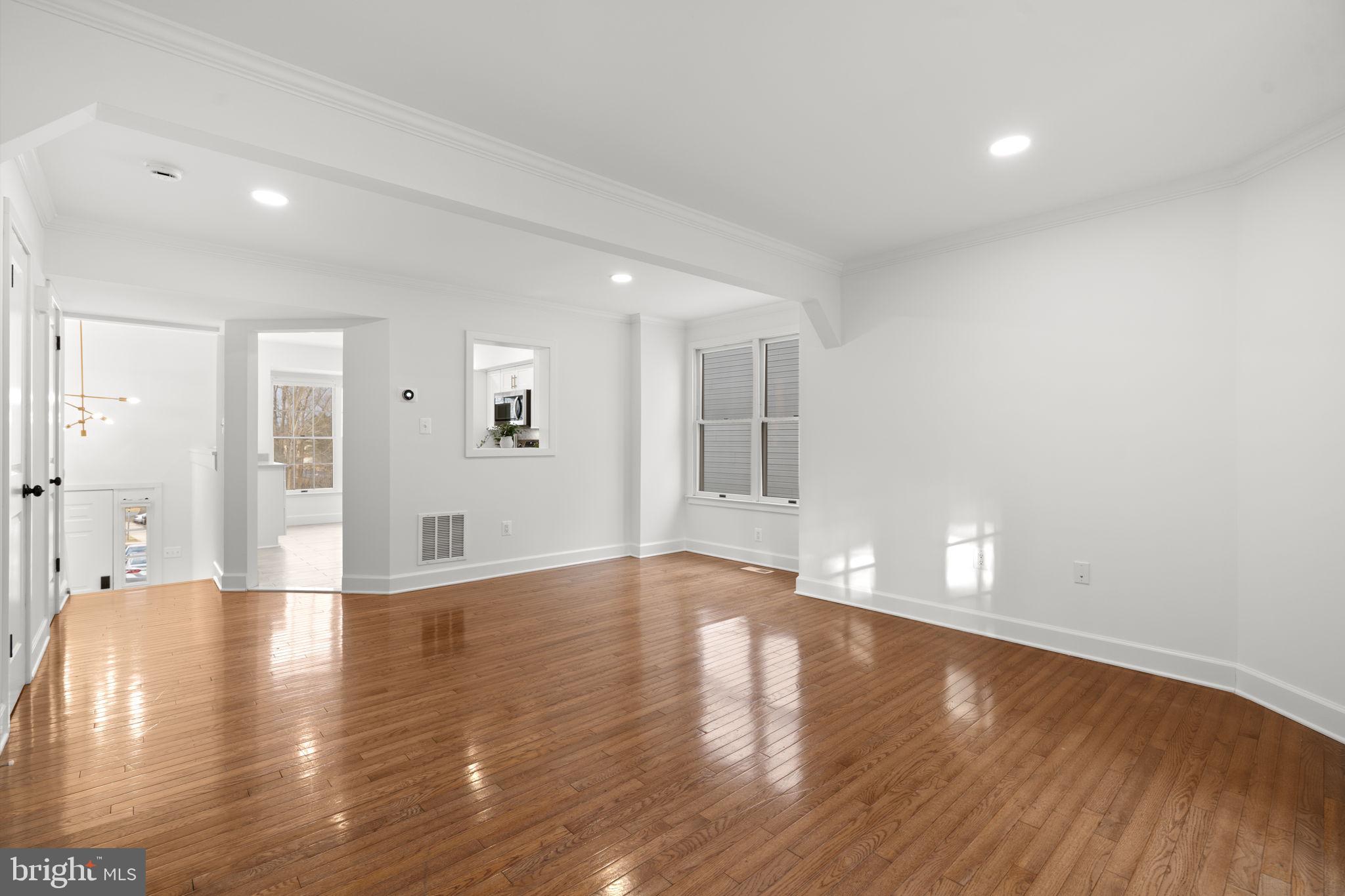 ELLICOTT MEADOWS - Residential