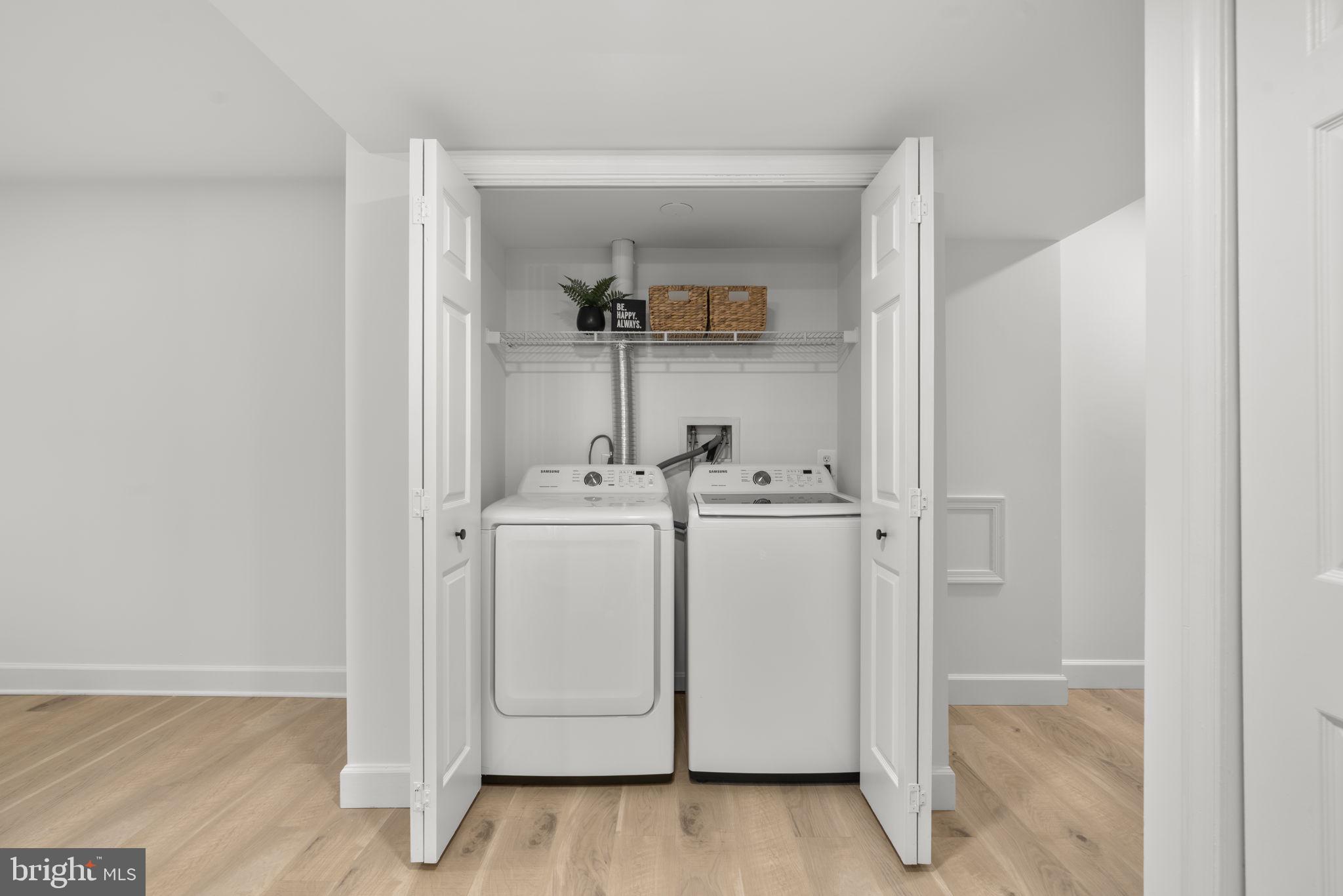 ELLICOTT MEADOWS - Residential