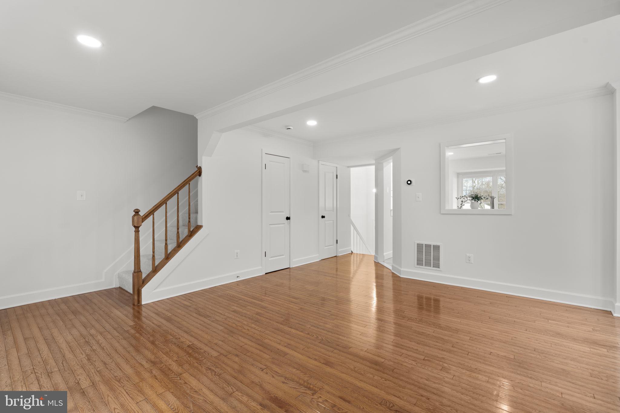 ELLICOTT MEADOWS - Residential