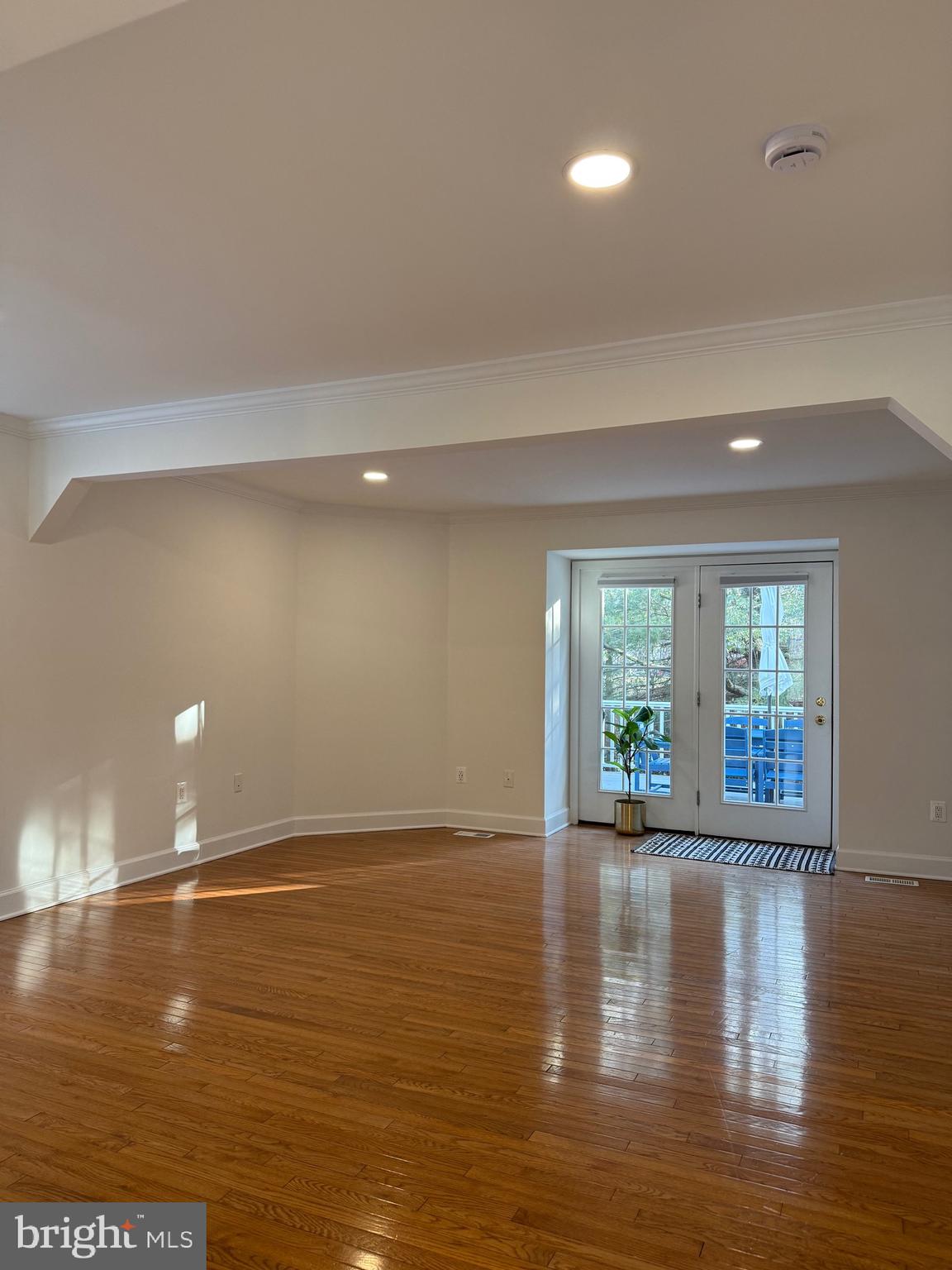 ELLICOTT MEADOWS - Residential