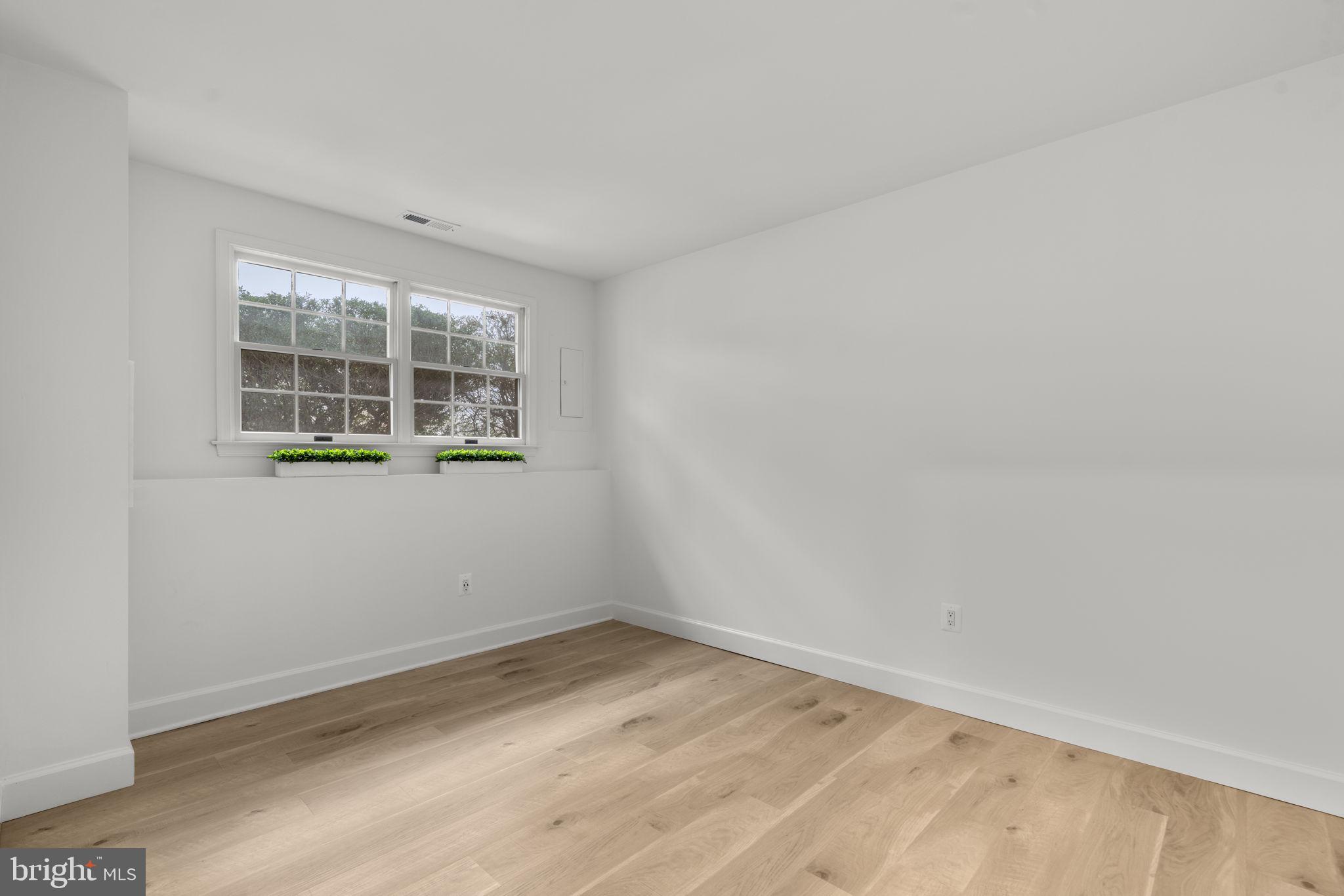 ELLICOTT MEADOWS - Residential