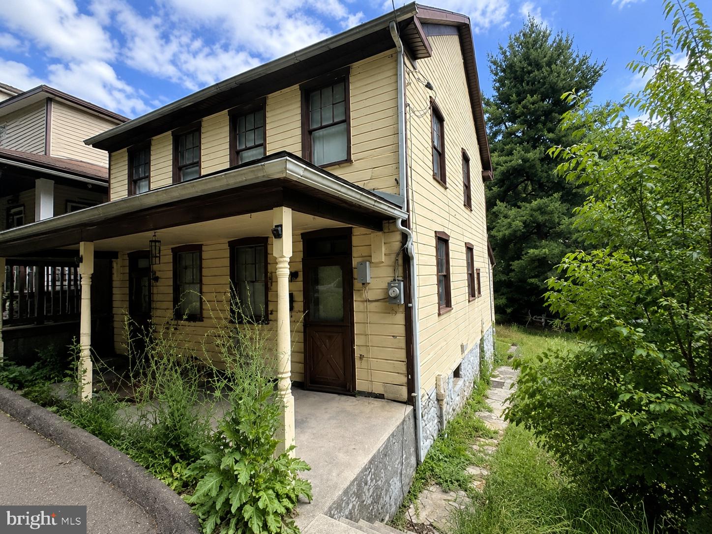 90 DOUGLAS AVENUE