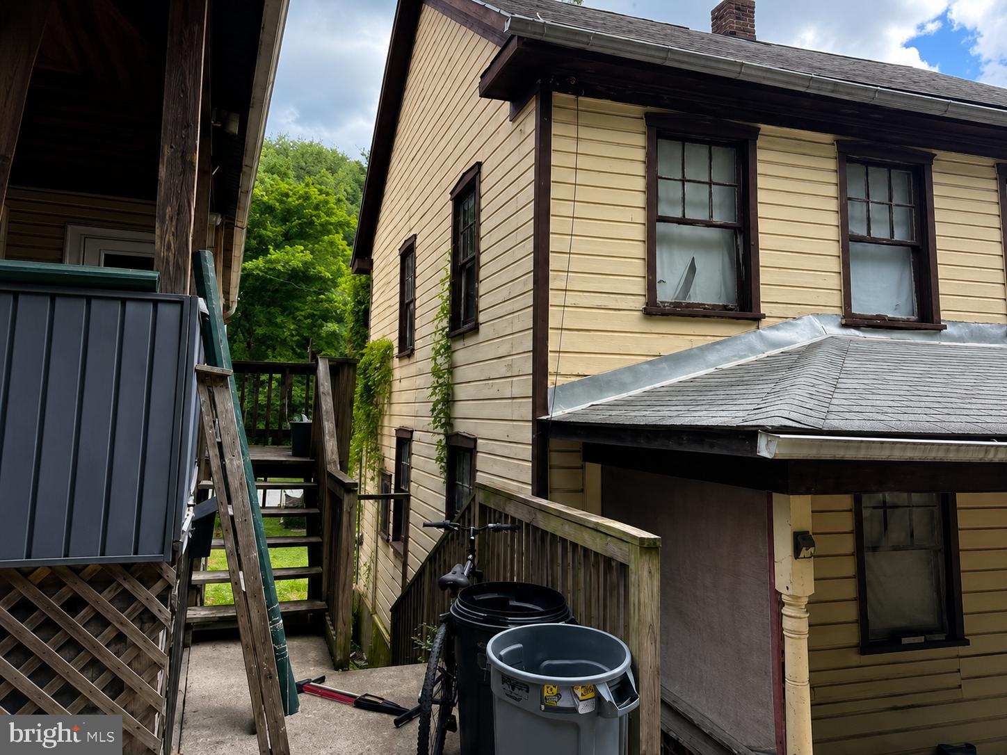 90 DOUGLAS AVENUE