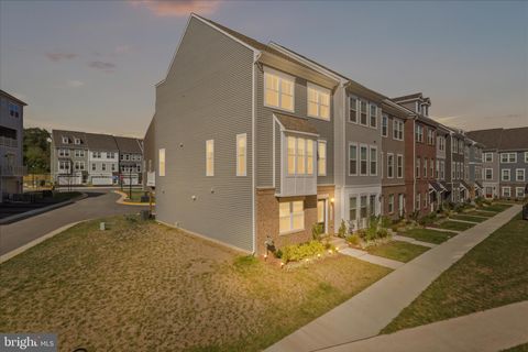 24190 KILBRIDE TERRACE STERLING VA 20166