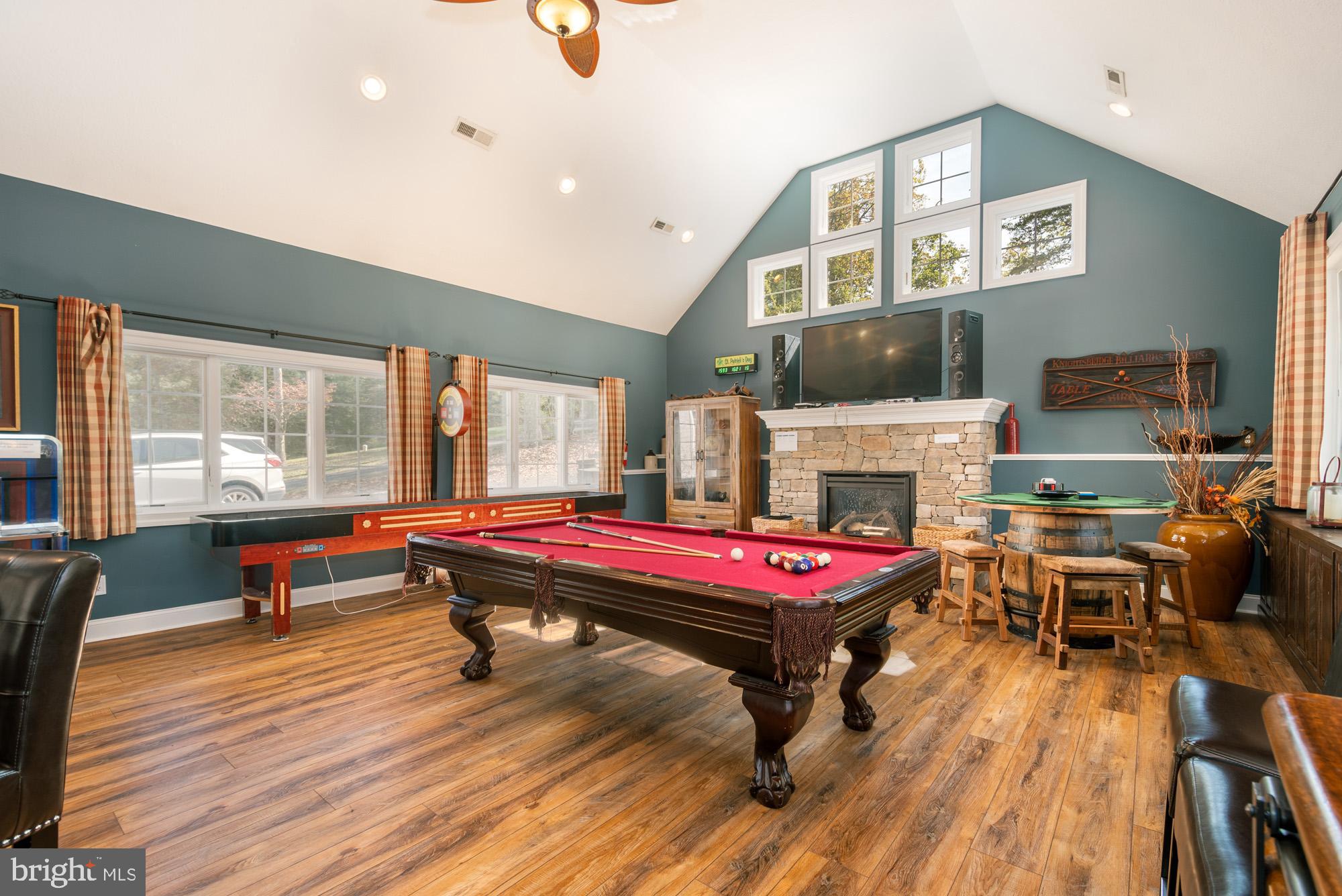 ALPINE VILLAGE - Residential