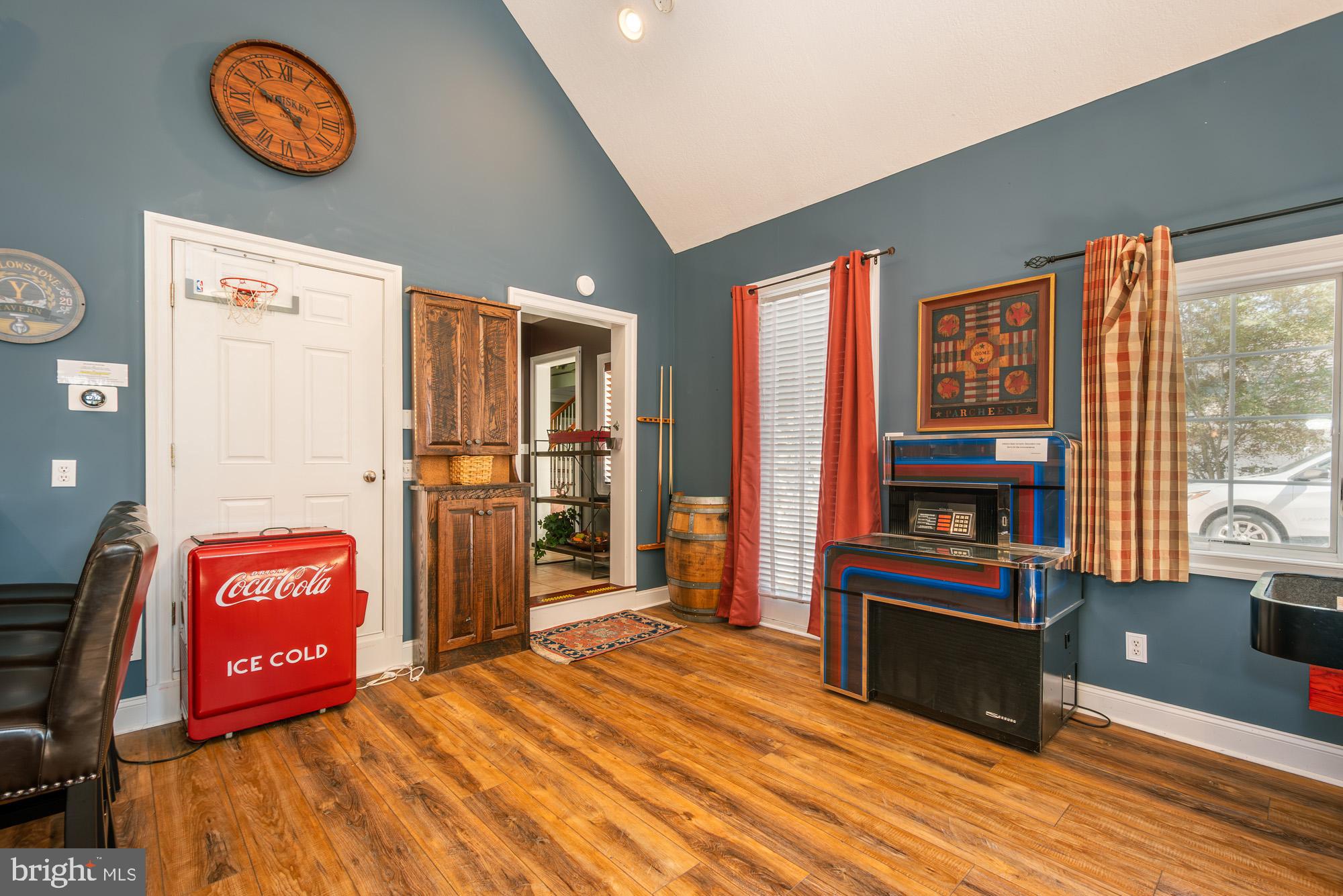 ALPINE VILLAGE - Residential