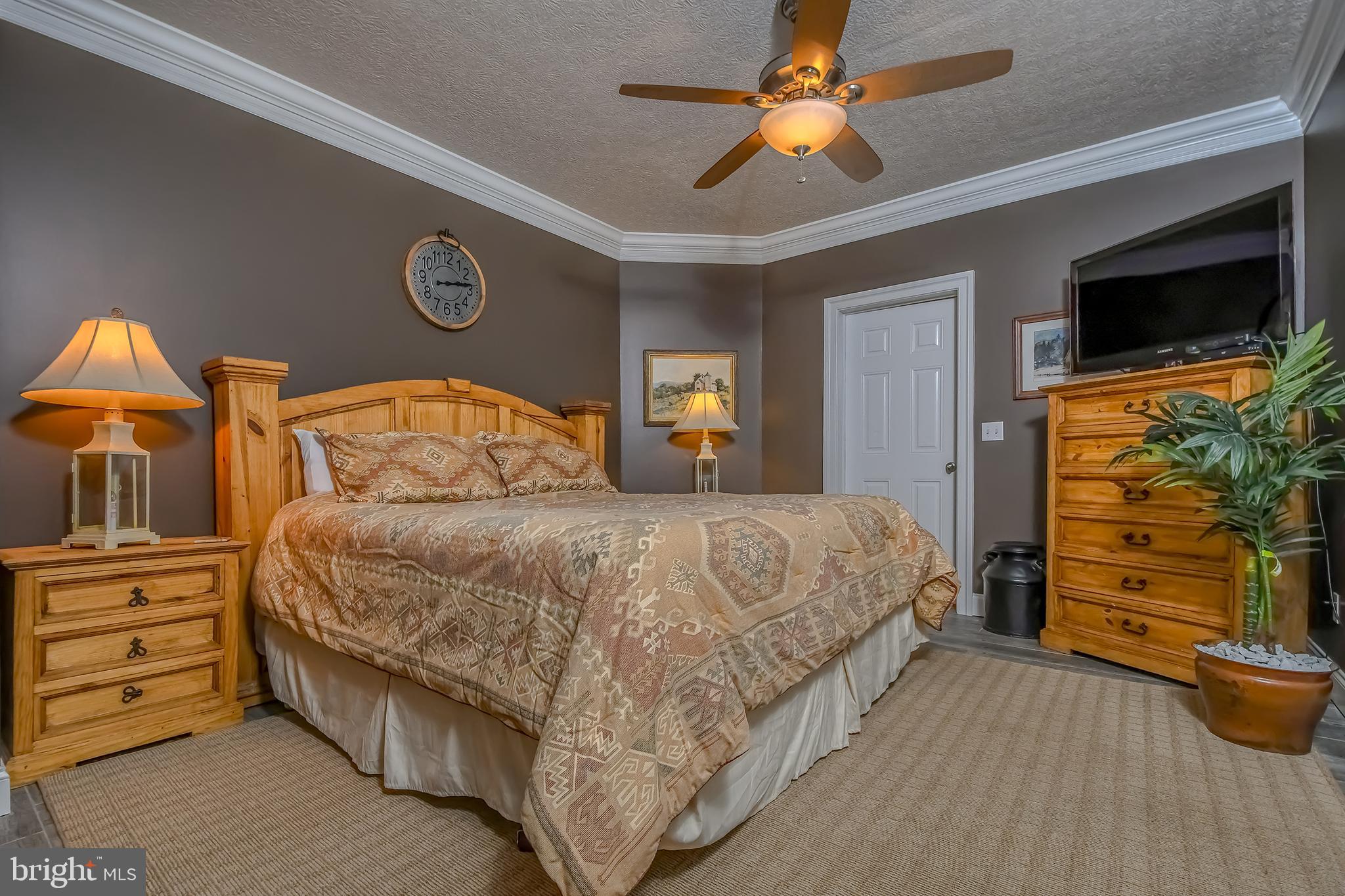 ALPINE VILLAGE - Residential