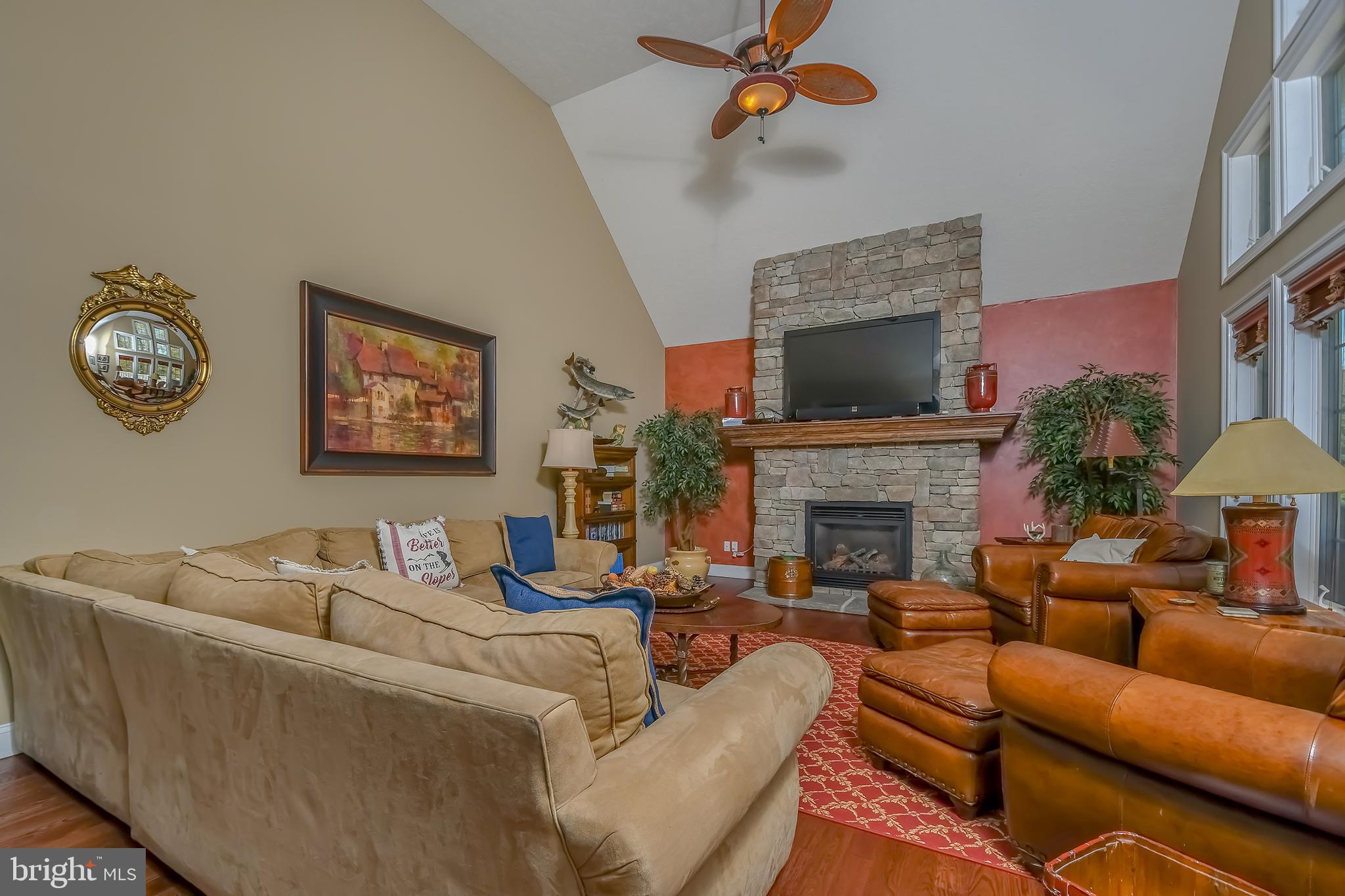 ALPINE VILLAGE - Residential