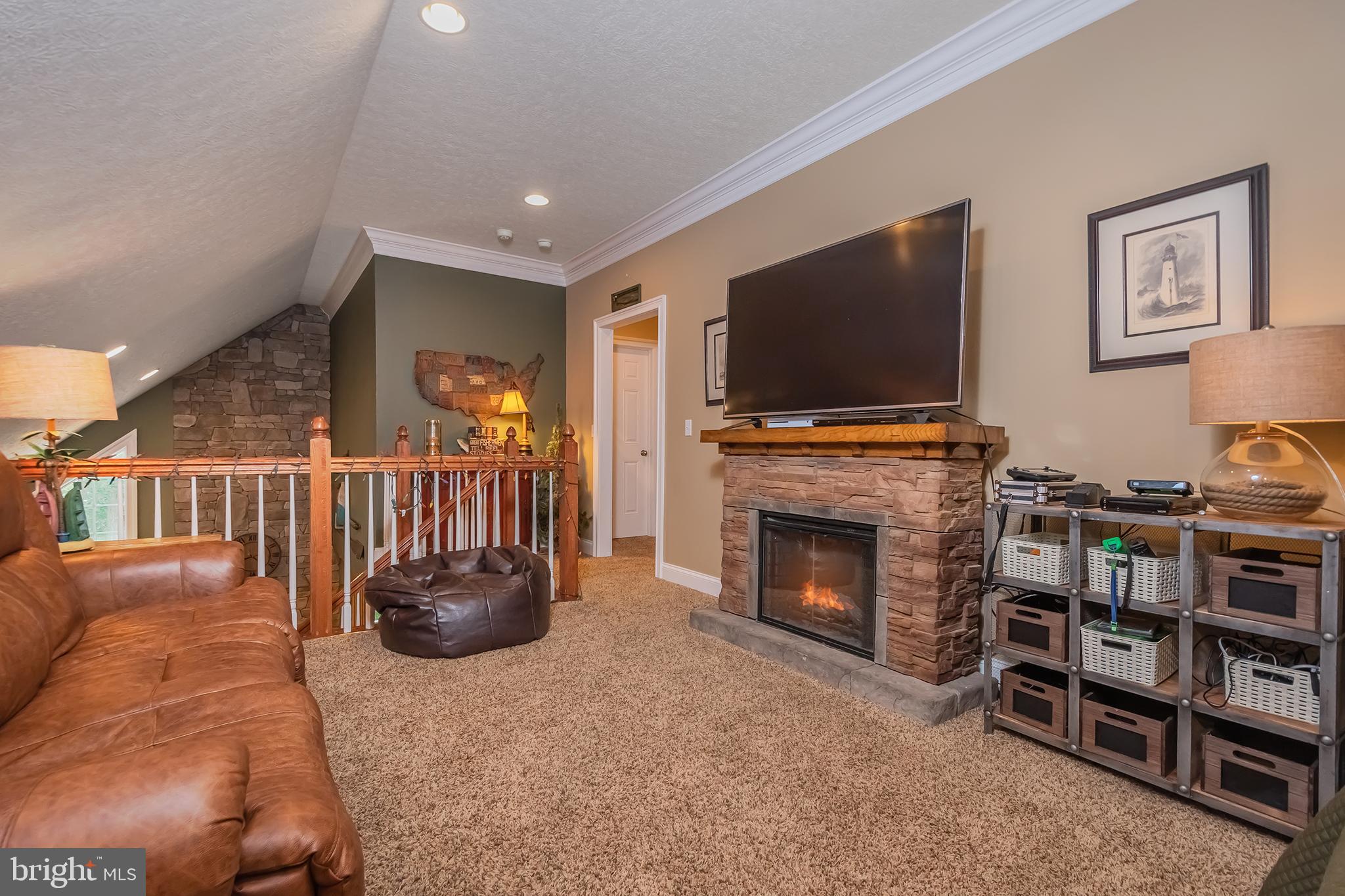 ALPINE VILLAGE - Residential