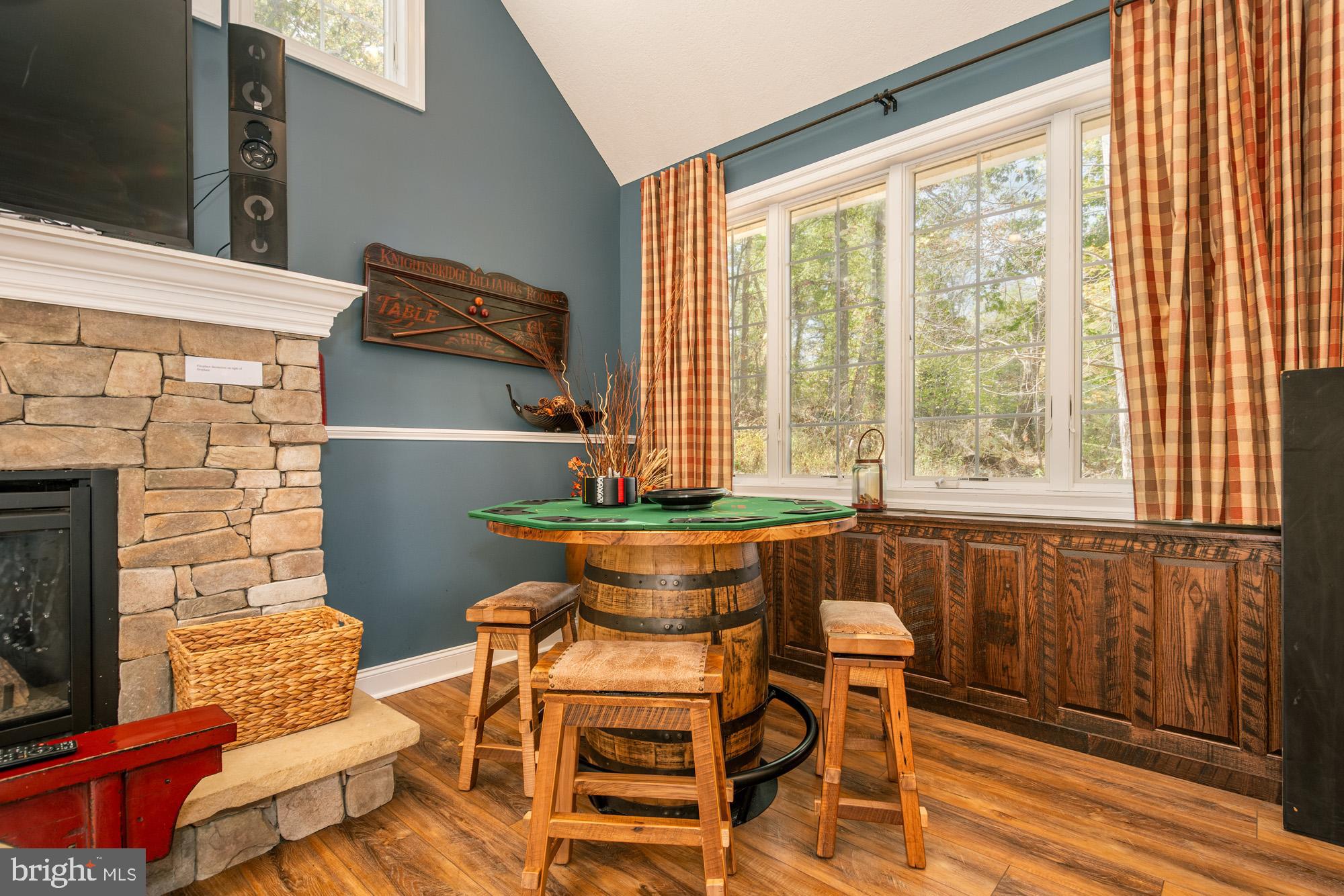 ALPINE VILLAGE - Residential