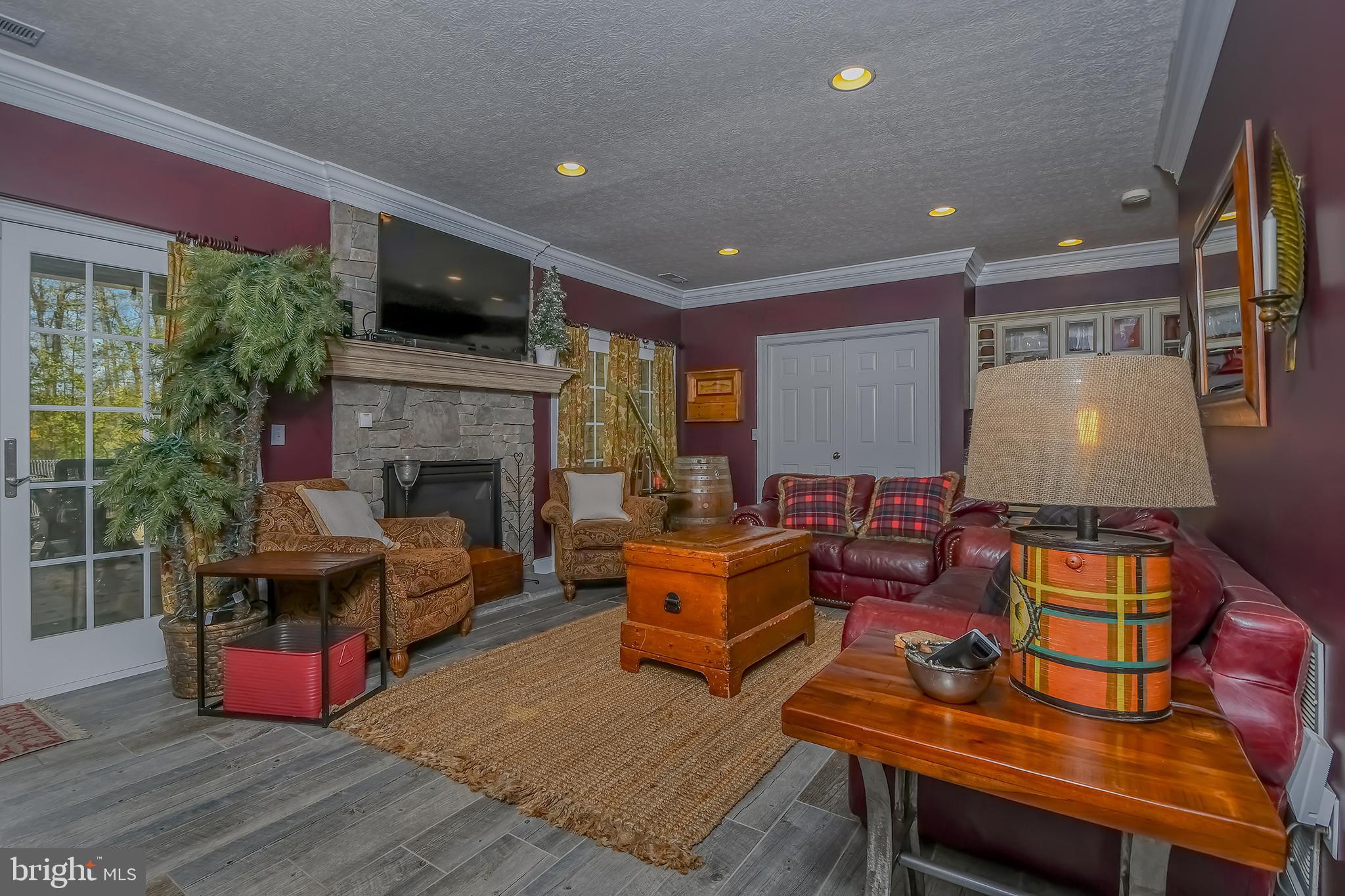 ALPINE VILLAGE - Residential