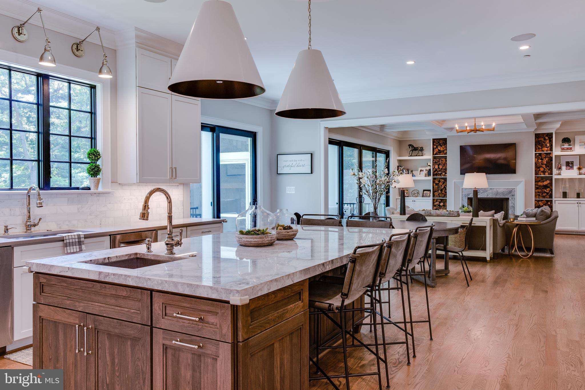 BANNOCKBURN ESTATES - Residential