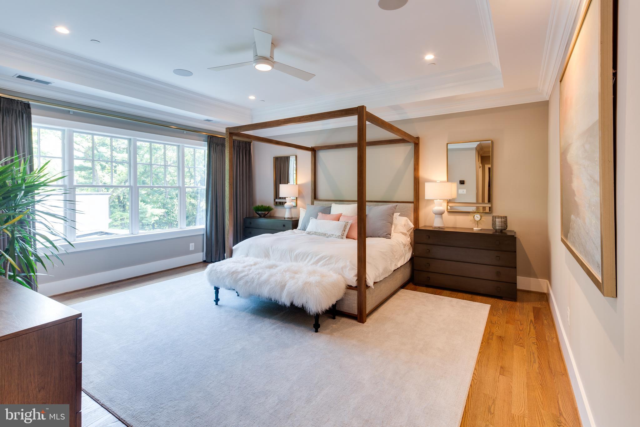 BANNOCKBURN ESTATES - Residential