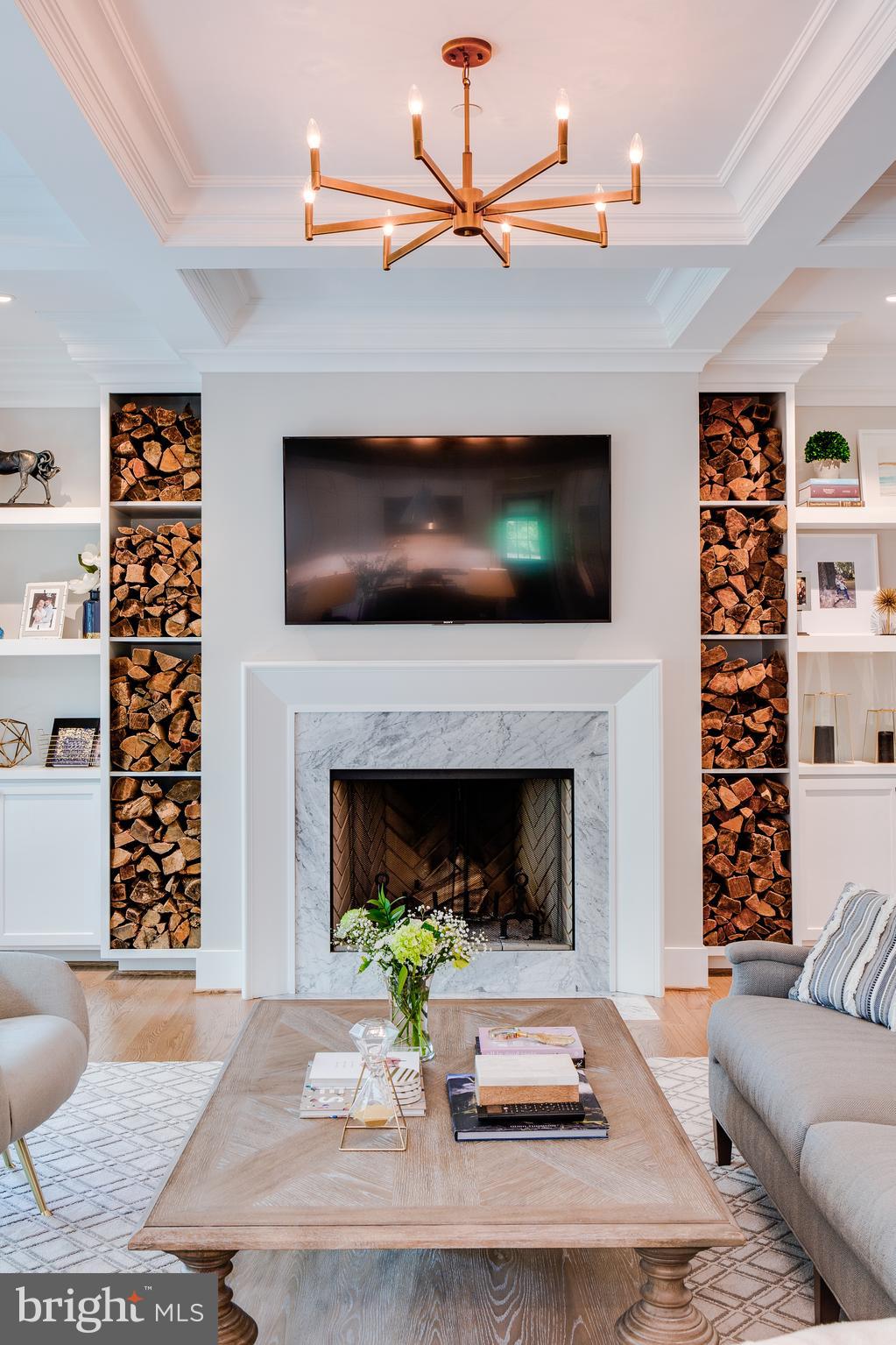 BANNOCKBURN ESTATES - Residential