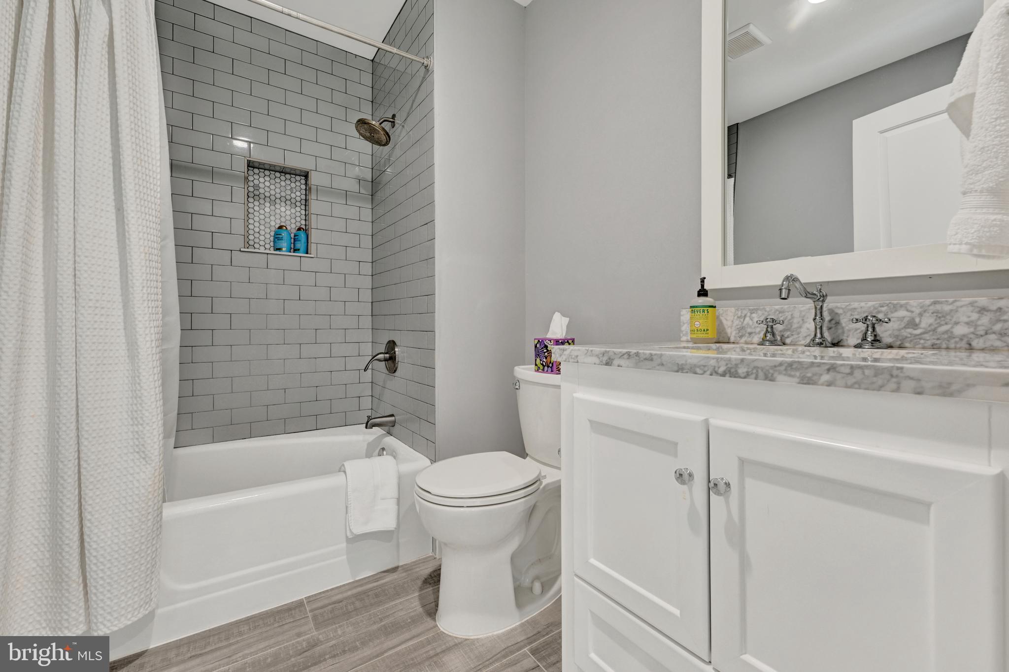 GREENSPRING VALLEY - Residential