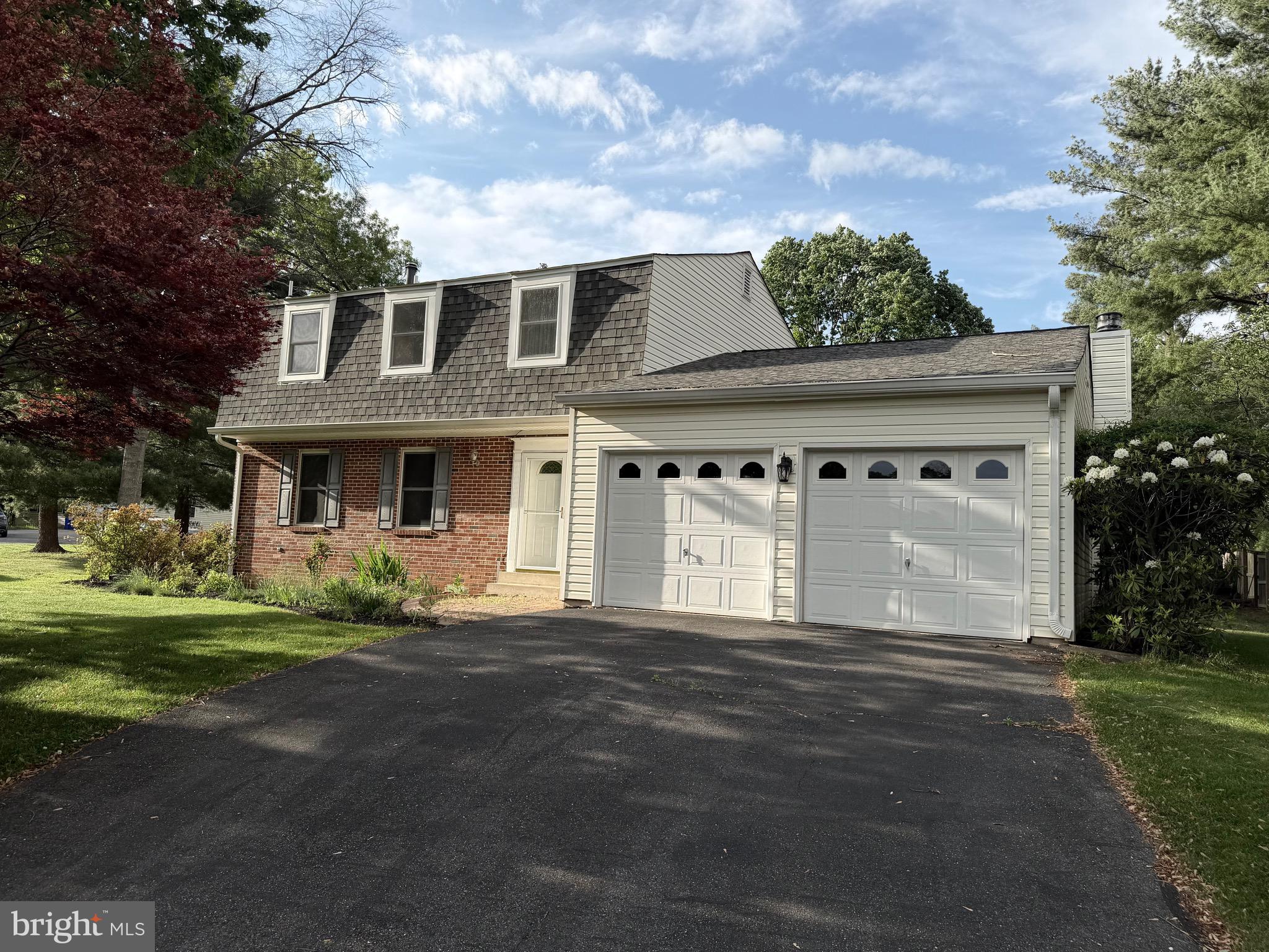HUNTERS WOODS - Residential