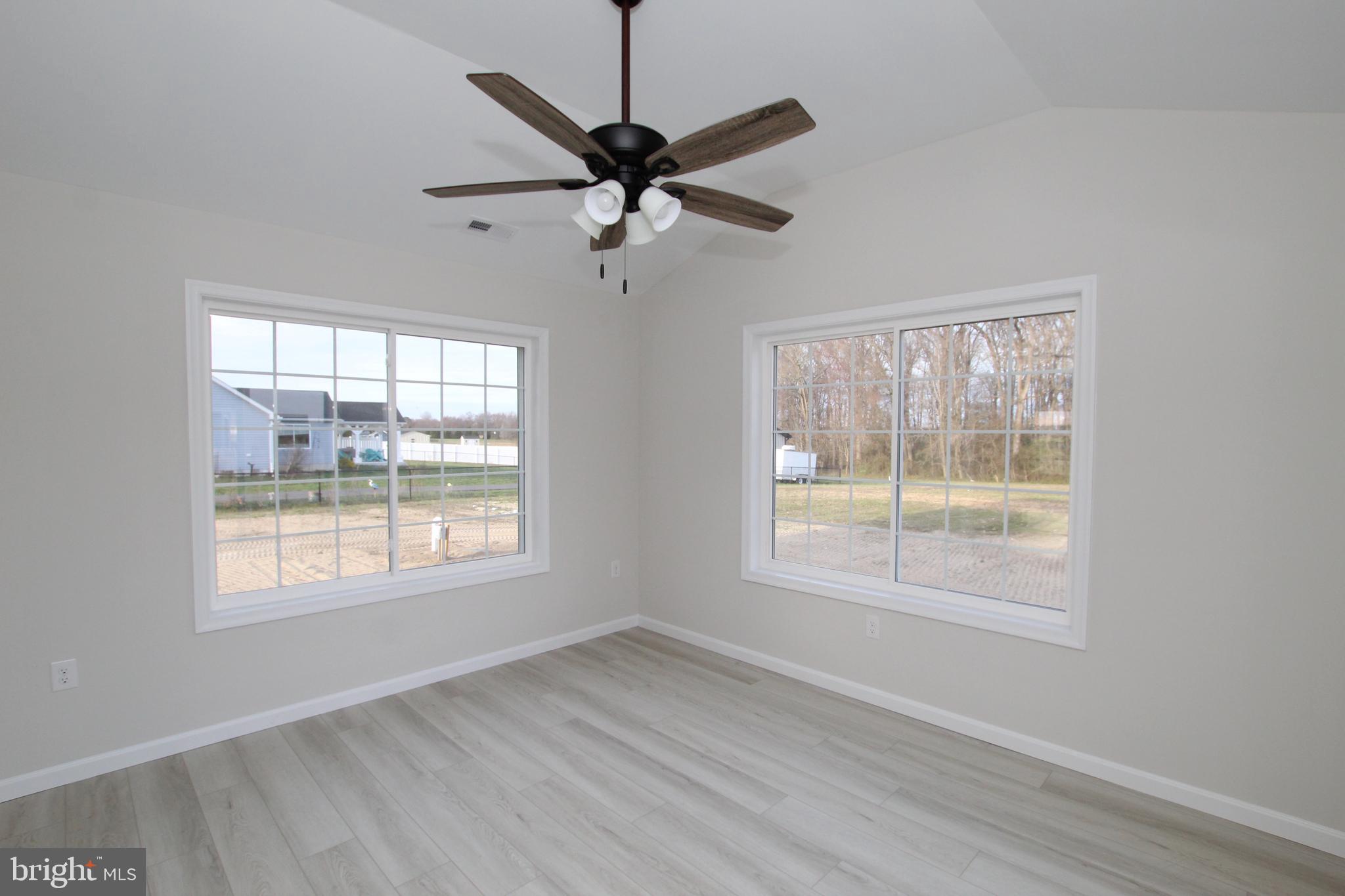 305 E 5TH STREET LOT 85