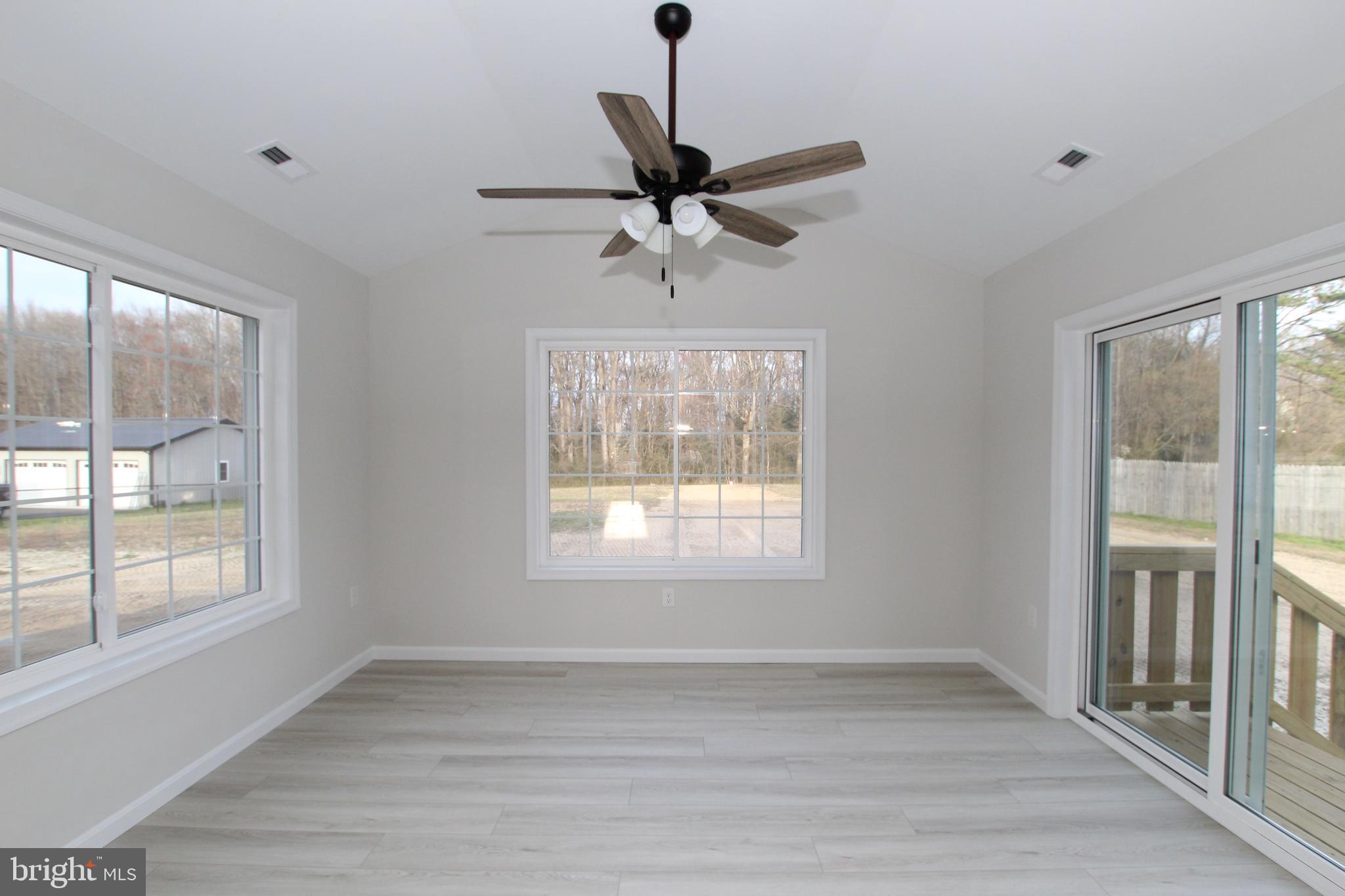 LITTLE MEADOWS - Residential