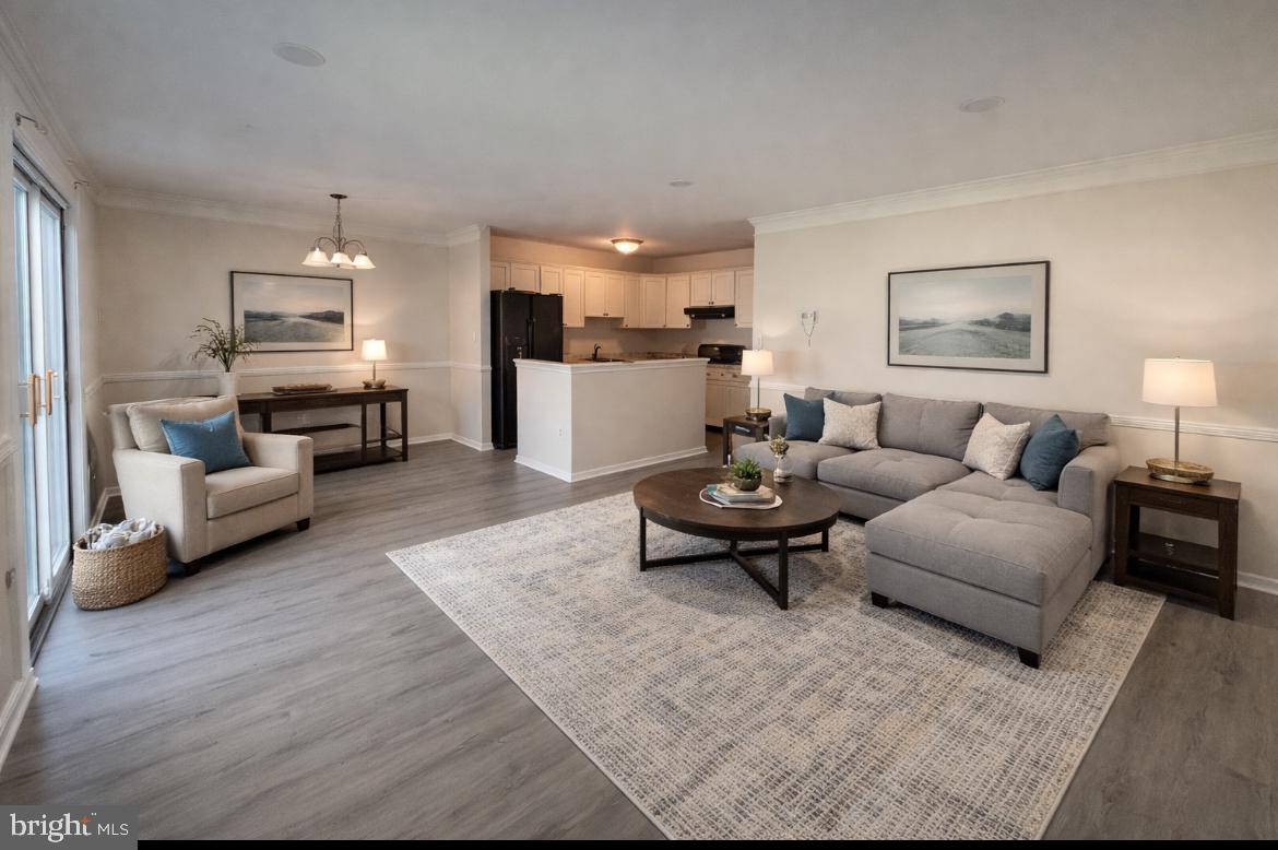 4 FAWN COURT