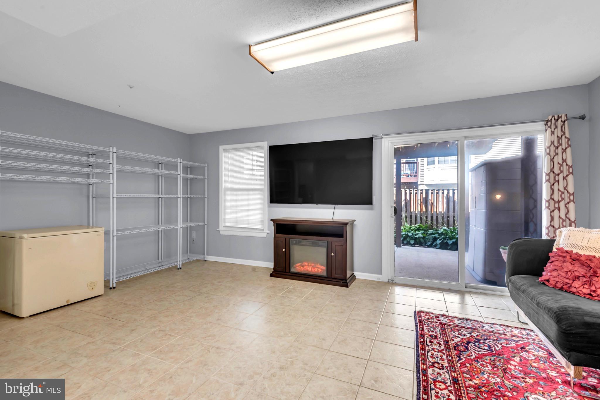 CROFTON VILLAGE - Residential