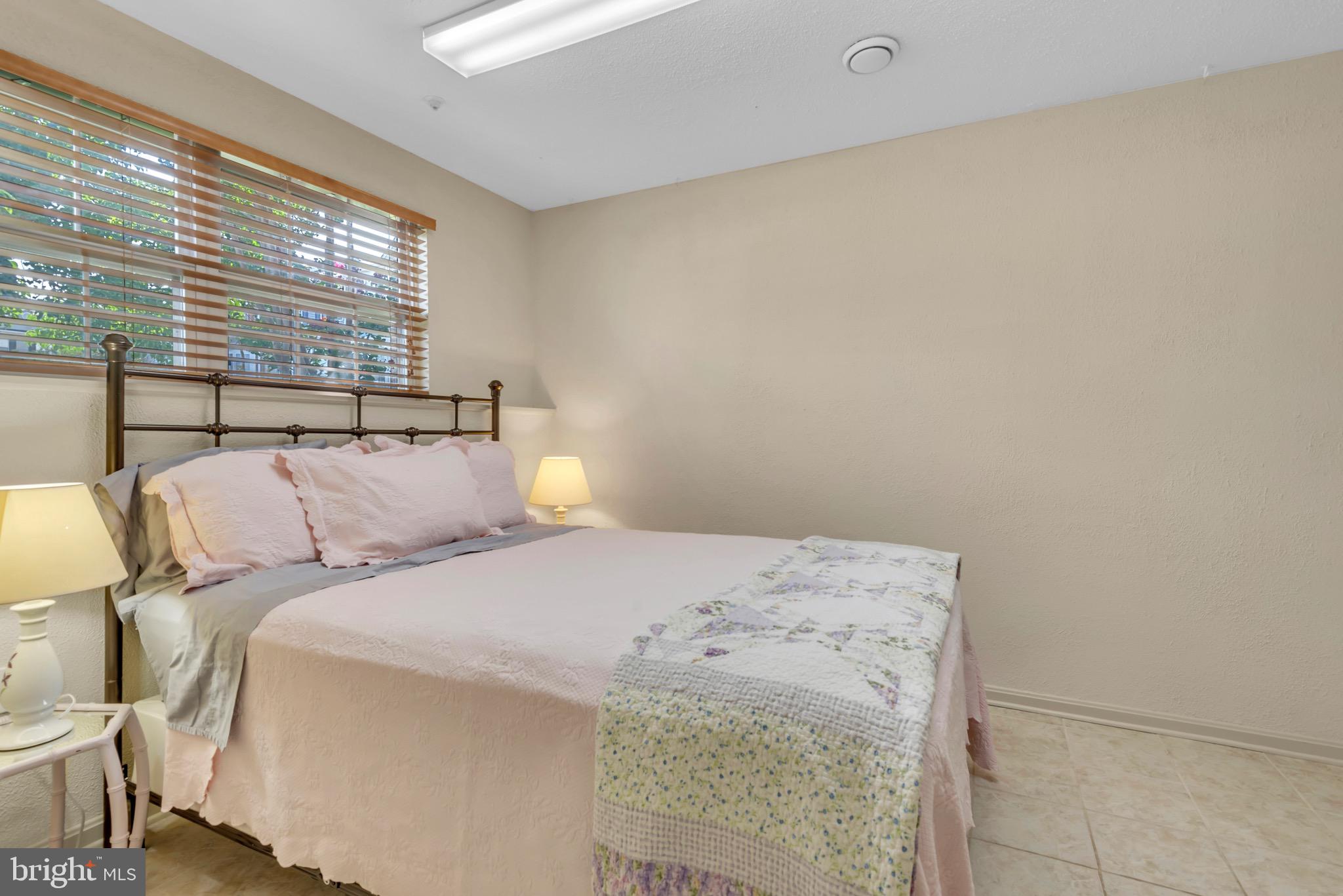 CROFTON VILLAGE - Residential