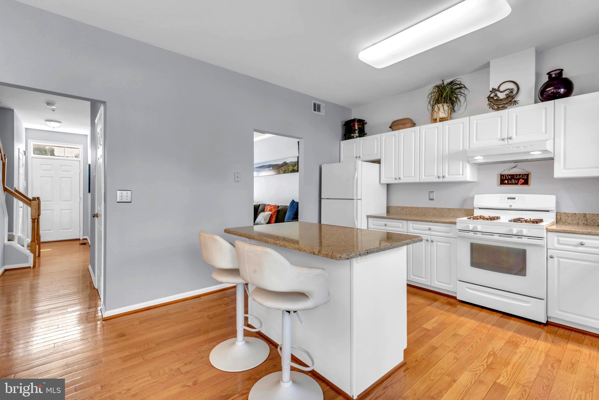 CROFTON VILLAGE - Residential