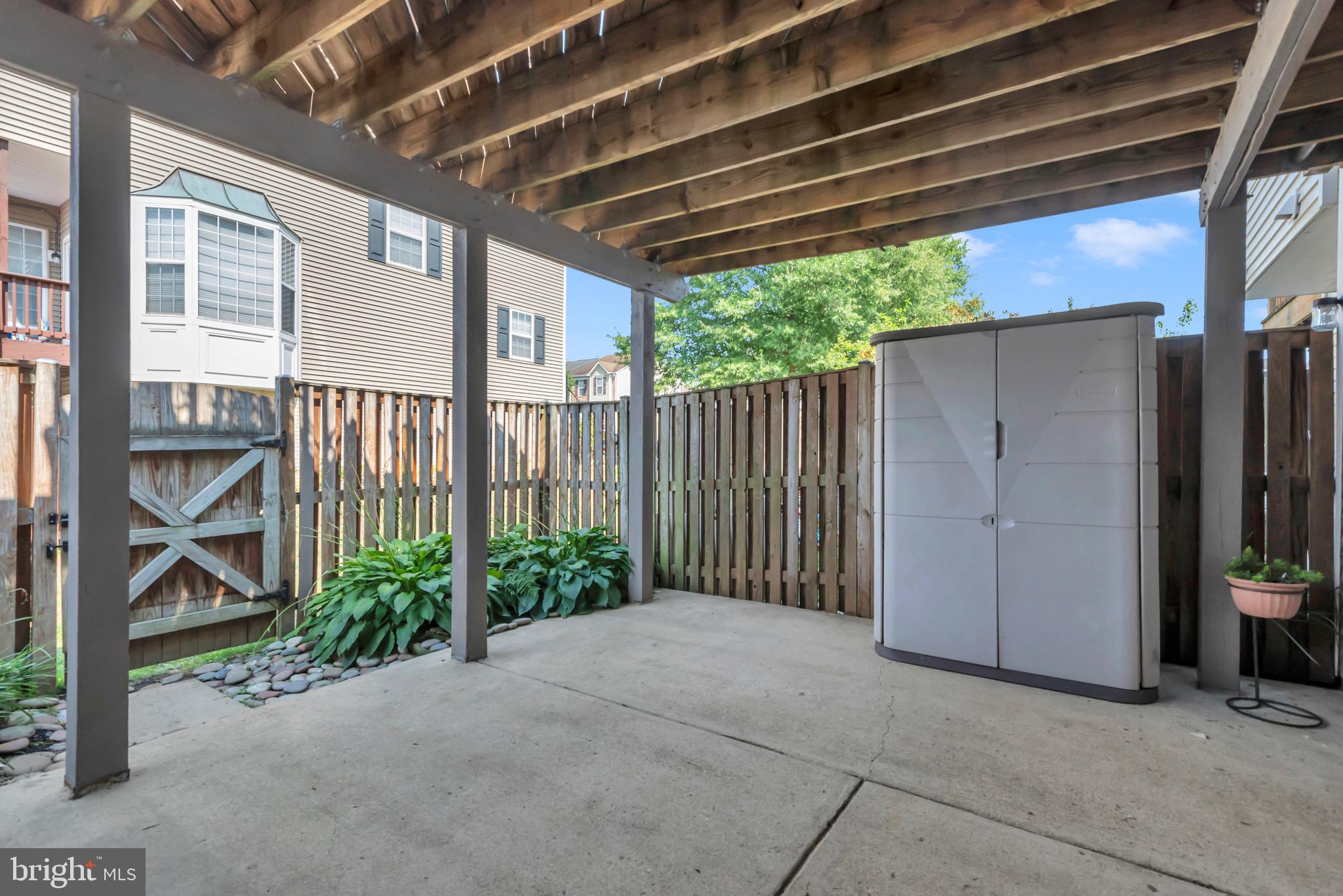 CROFTON VILLAGE - Residential