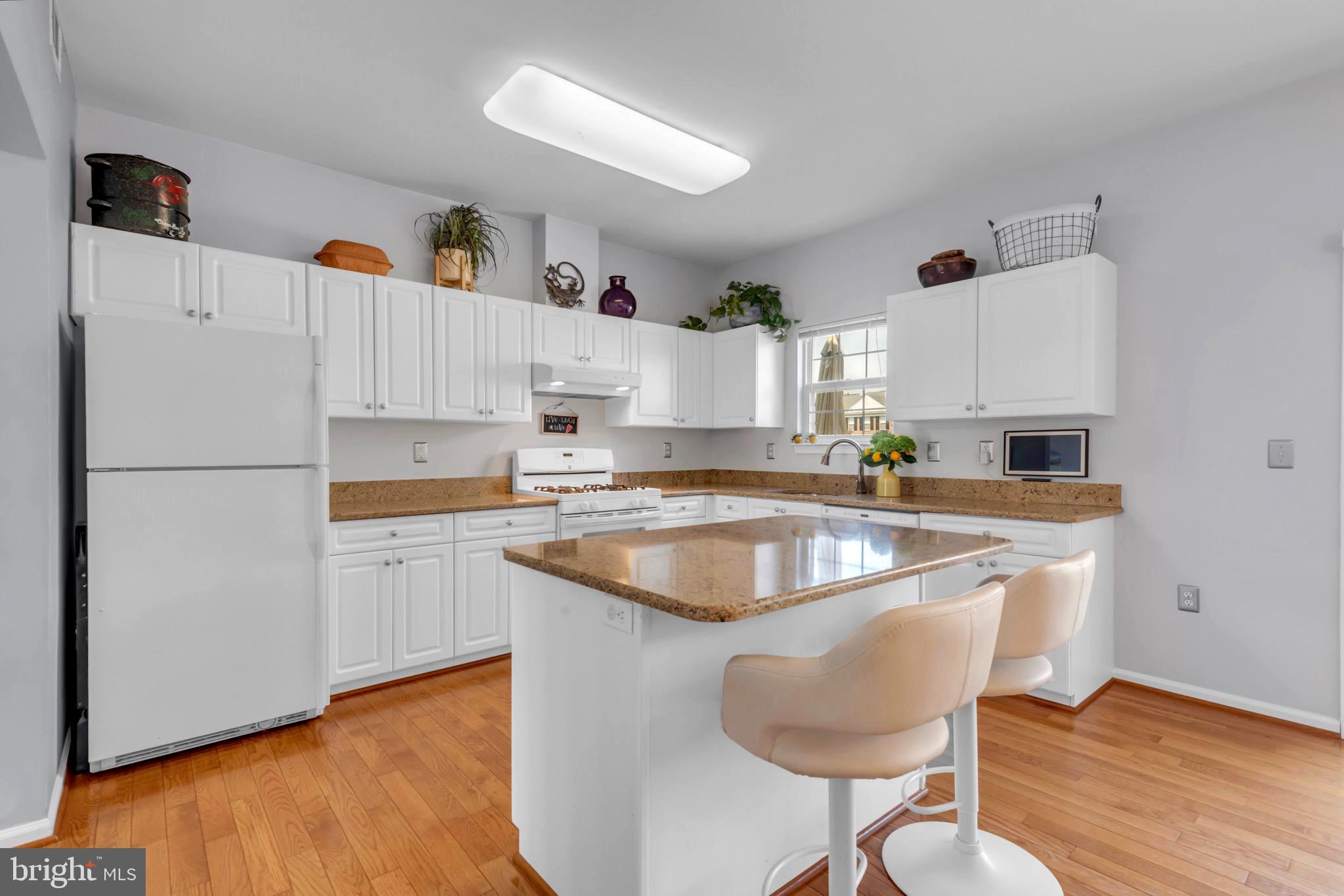 CROFTON VILLAGE - Residential