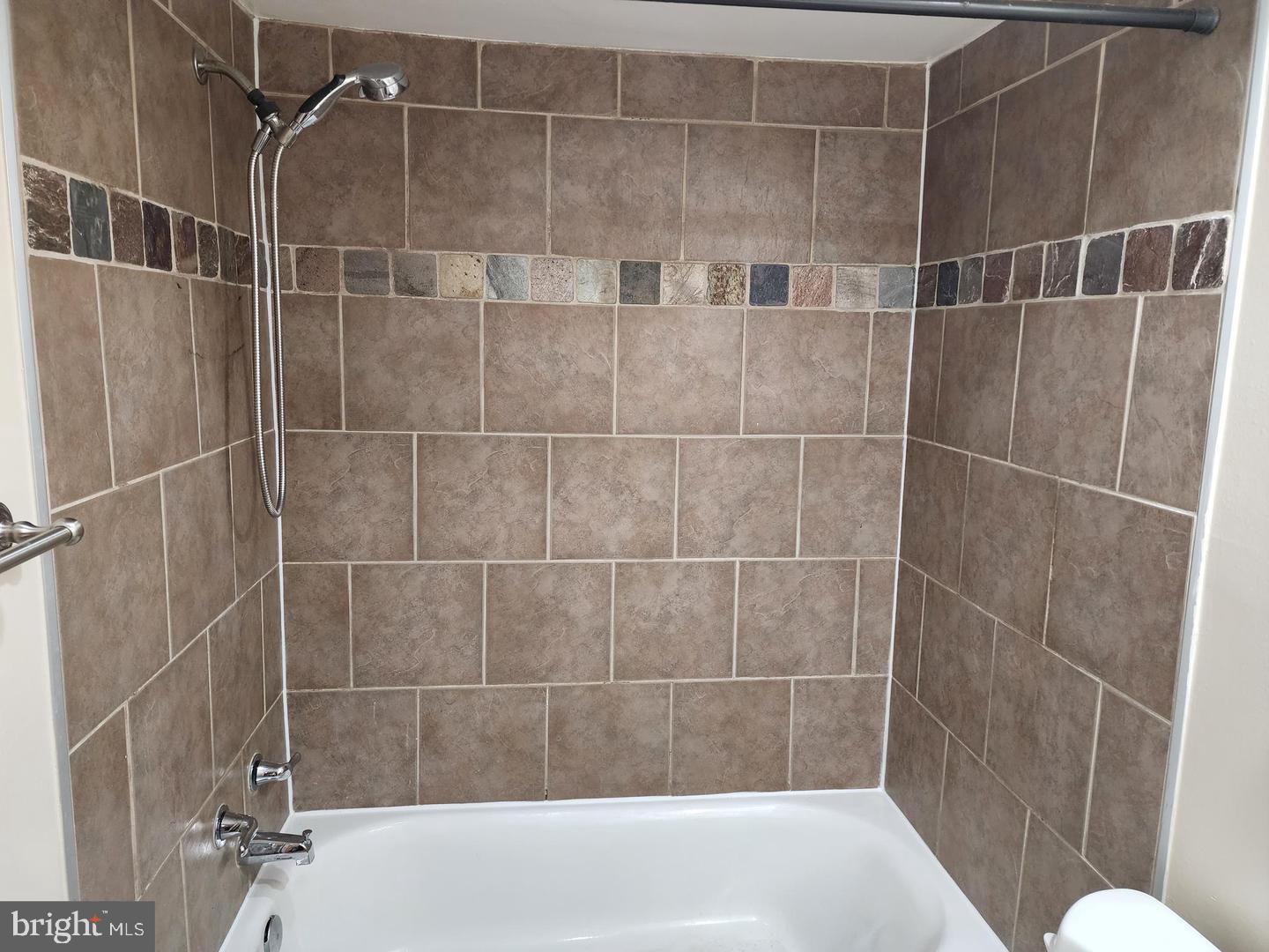 HERITAGE WOODS NORTH - Residential