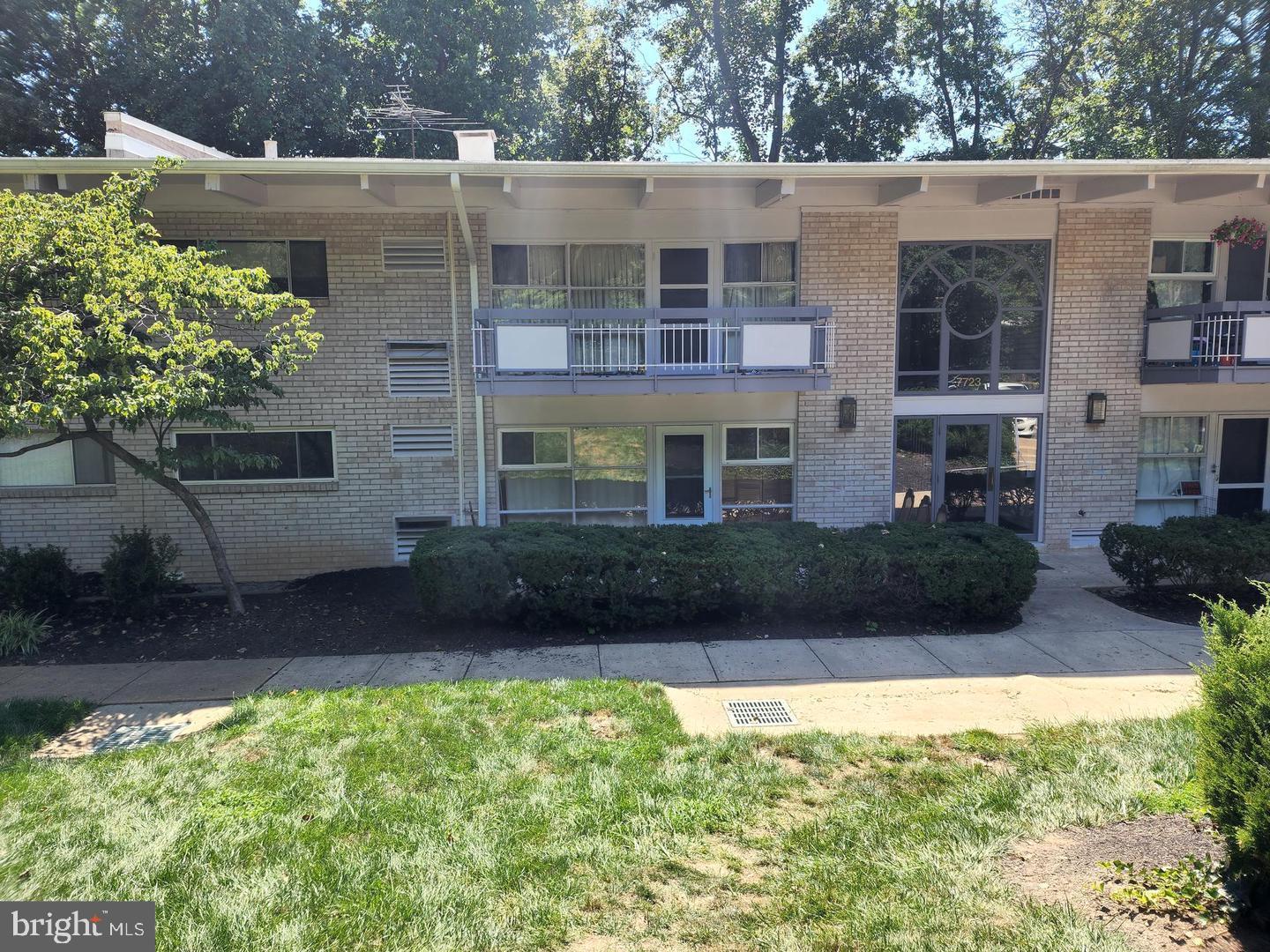 HERITAGE WOODS NORTH - Residential