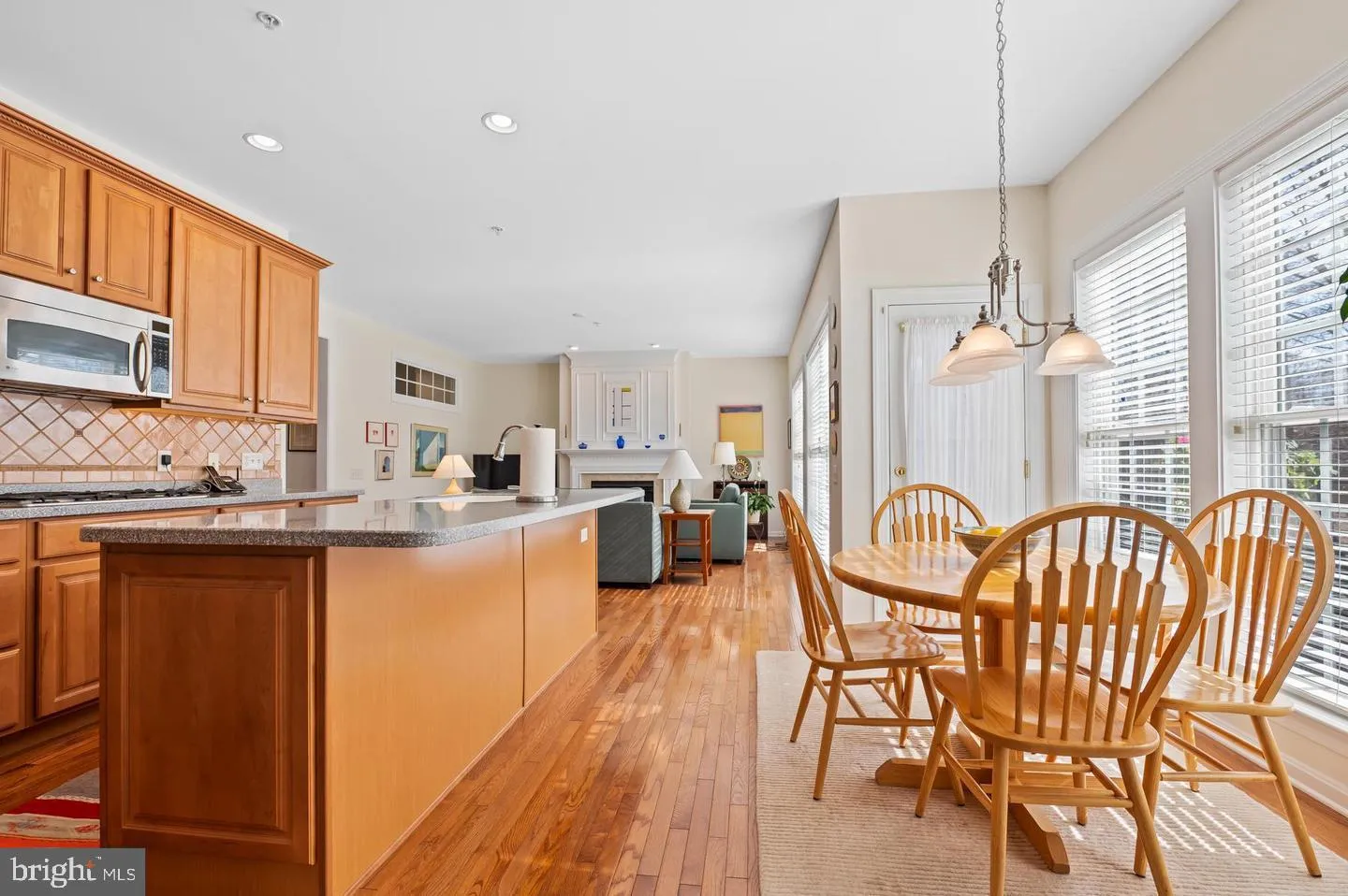 Newtown Square, Pennsylvania 19073, United States, 3 Bedrooms Bedrooms, ,3 BathroomsBathrooms,Residential,Pending,24094