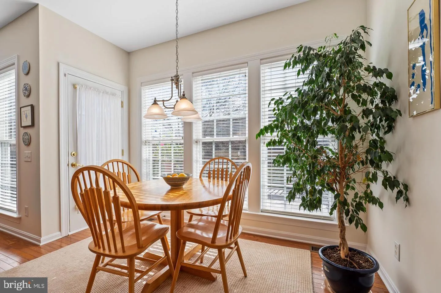 Newtown Square, Pennsylvania 19073, United States, 3 Bedrooms Bedrooms, ,3 BathroomsBathrooms,Residential,Pending,24094