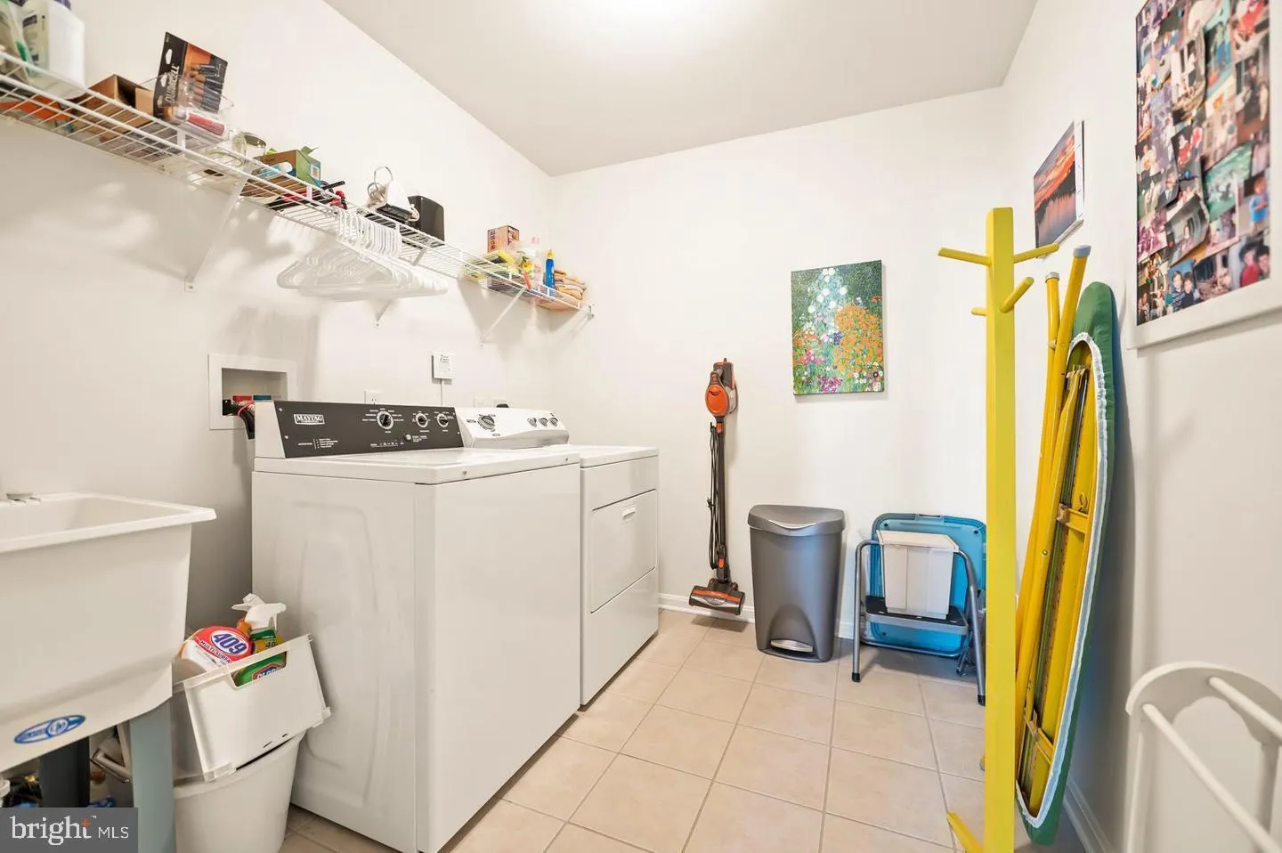 Newtown Square, Pennsylvania 19073, United States, 3 Bedrooms Bedrooms, ,3 BathroomsBathrooms,Residential,Pending,24094