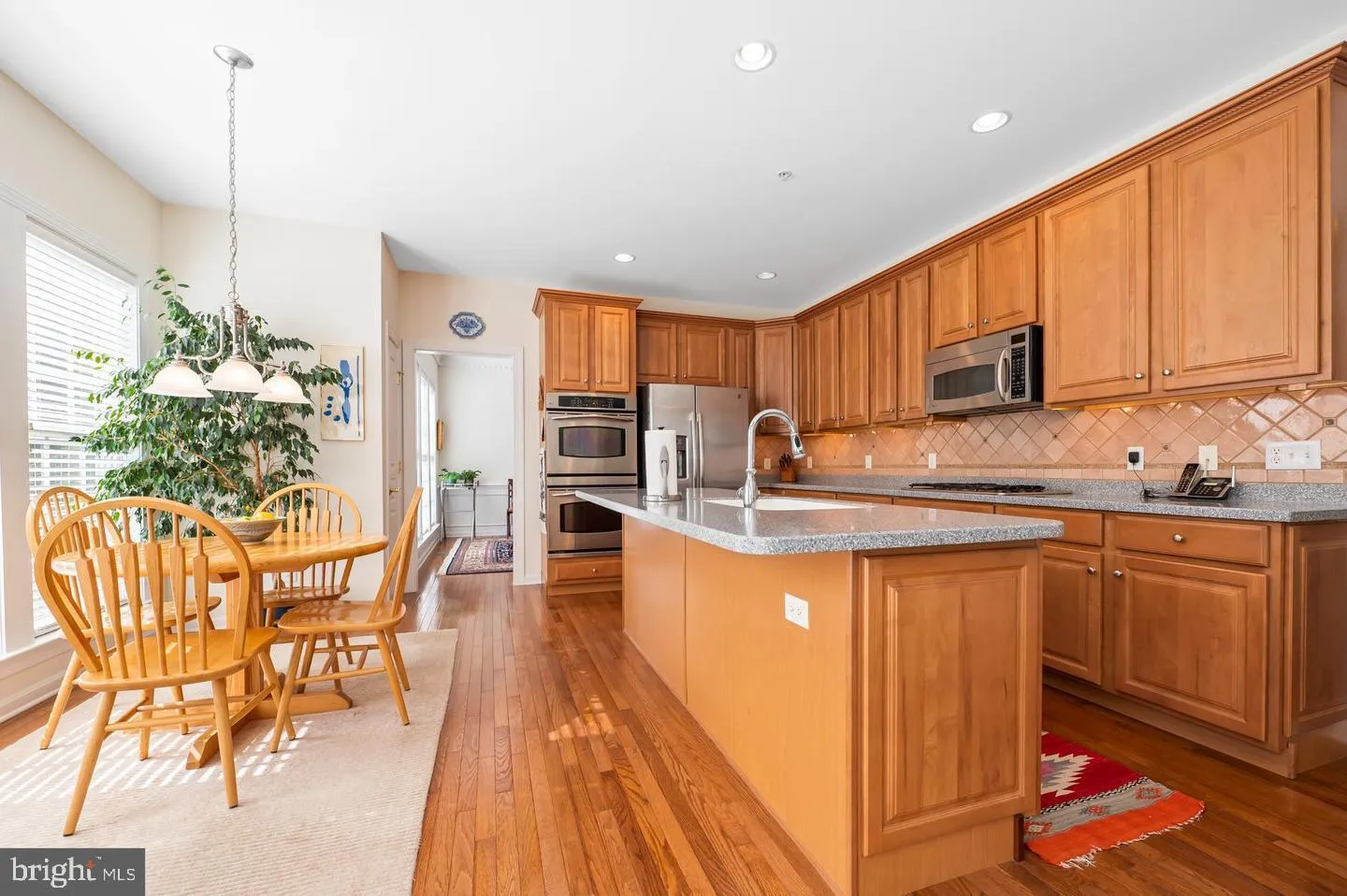 Newtown Square, Pennsylvania 19073, United States, 3 Bedrooms Bedrooms, ,3 BathroomsBathrooms,Residential,Pending,24094