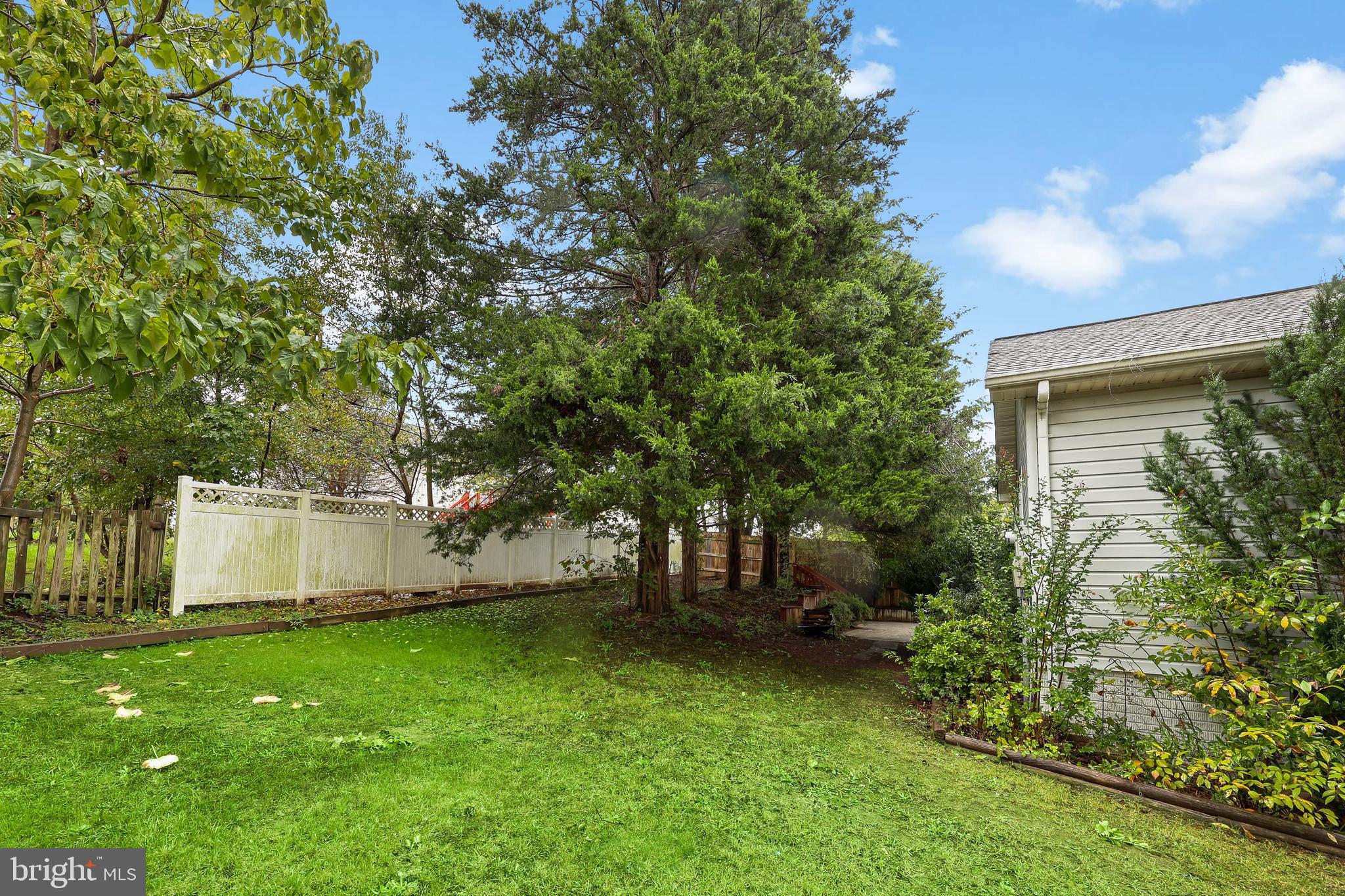 ENCHANTED WOODS - Residential