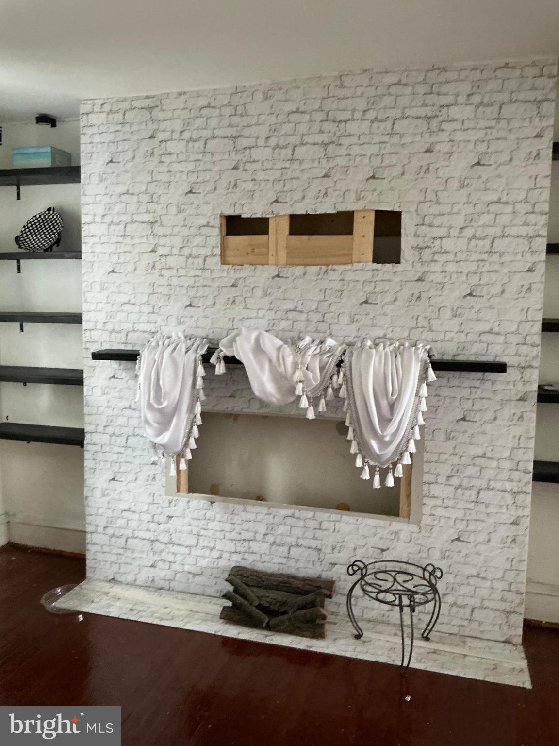 OVERBROOK - Residential