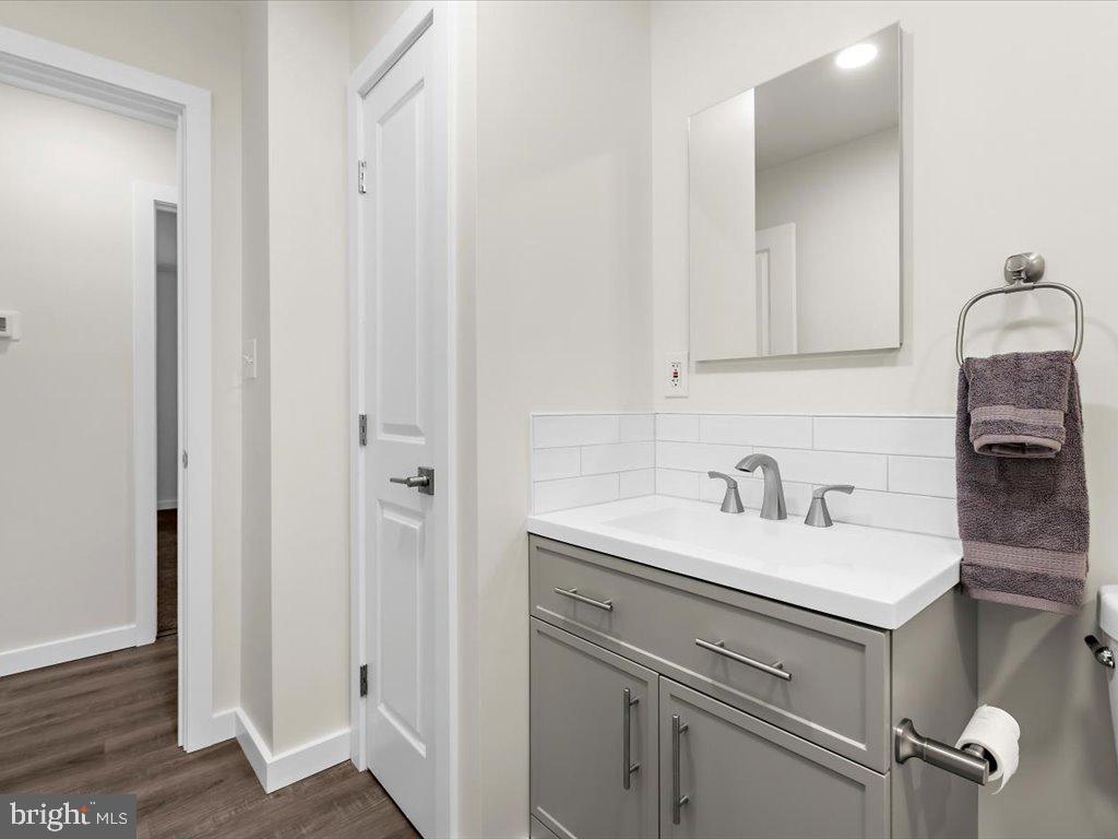 ARUNDEL GARDENS - Residential