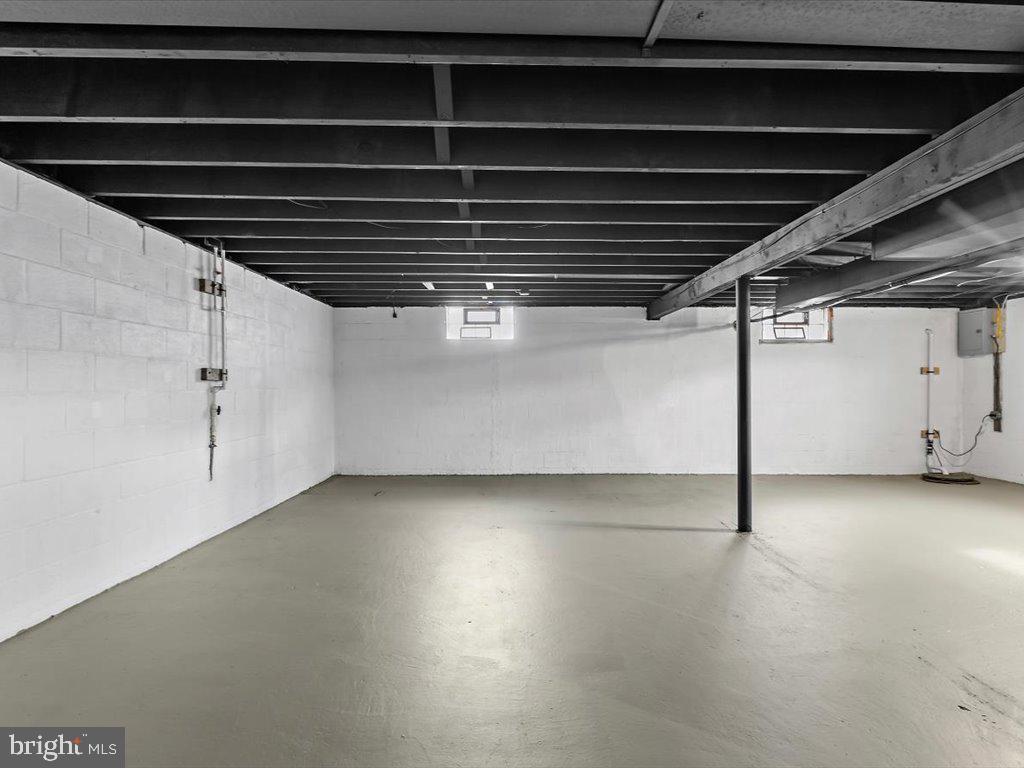 ARUNDEL GARDENS - Residential