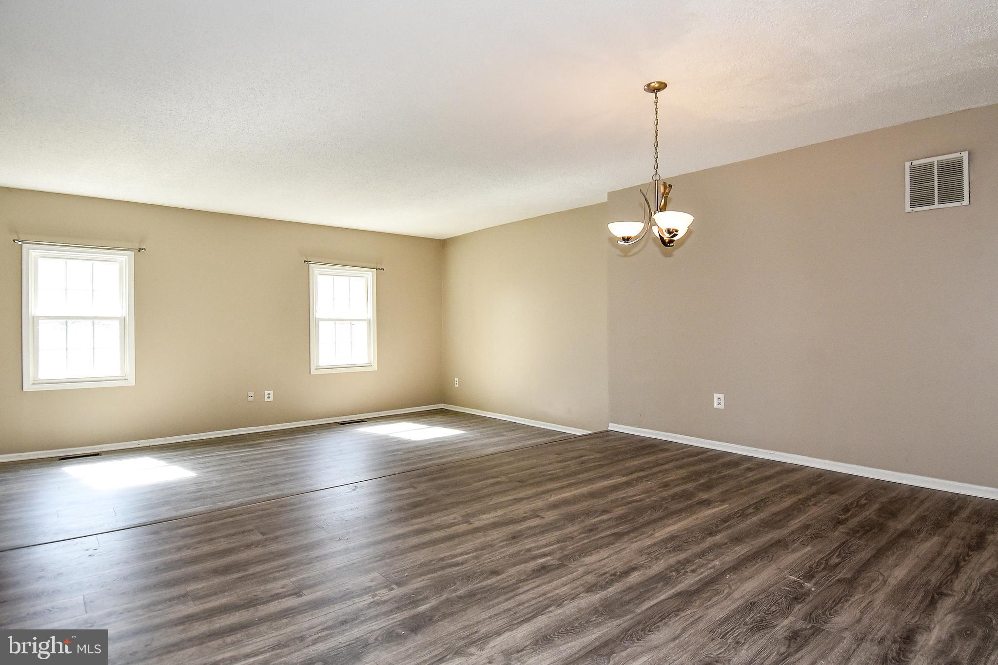 LAKE RIDGE - Residential