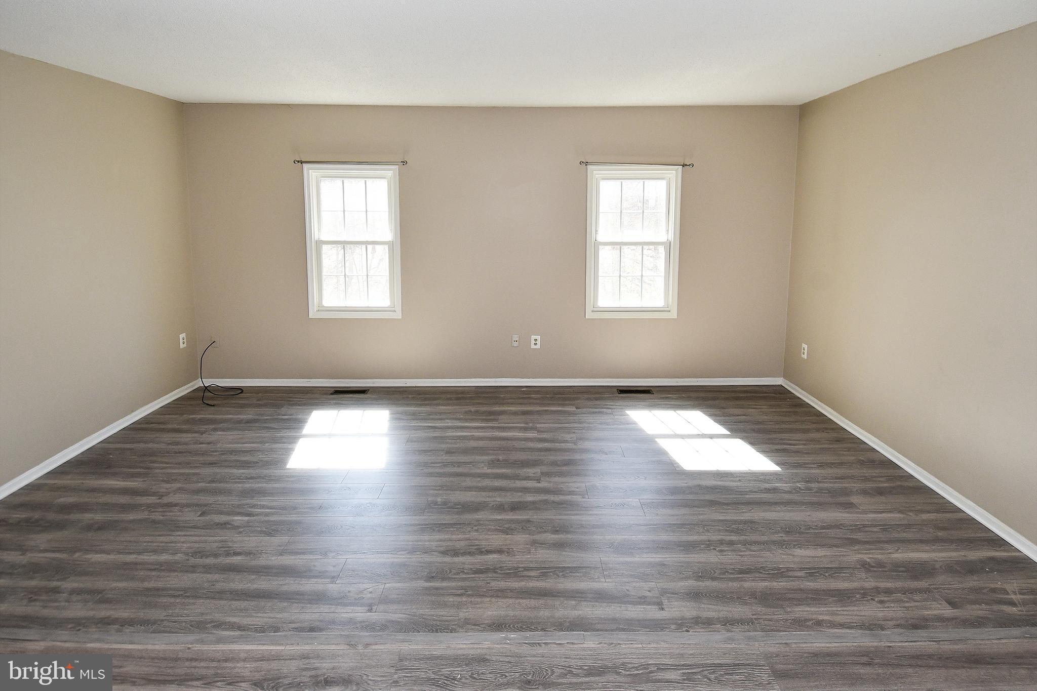 LAKE RIDGE - Residential