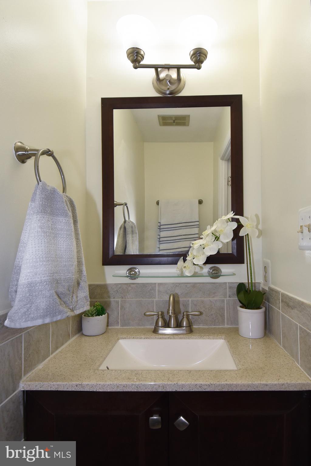 LAKE RIDGE - Residential